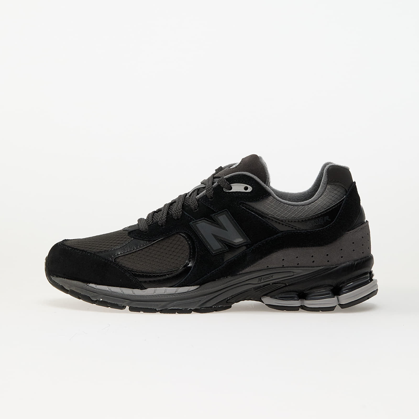 Men's sneakers and shoes New Balance 2002R Black/ Grey