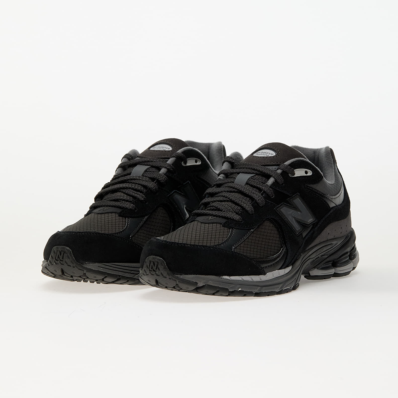 Men's sneakers and shoes New Balance 2002R Black/ Grey