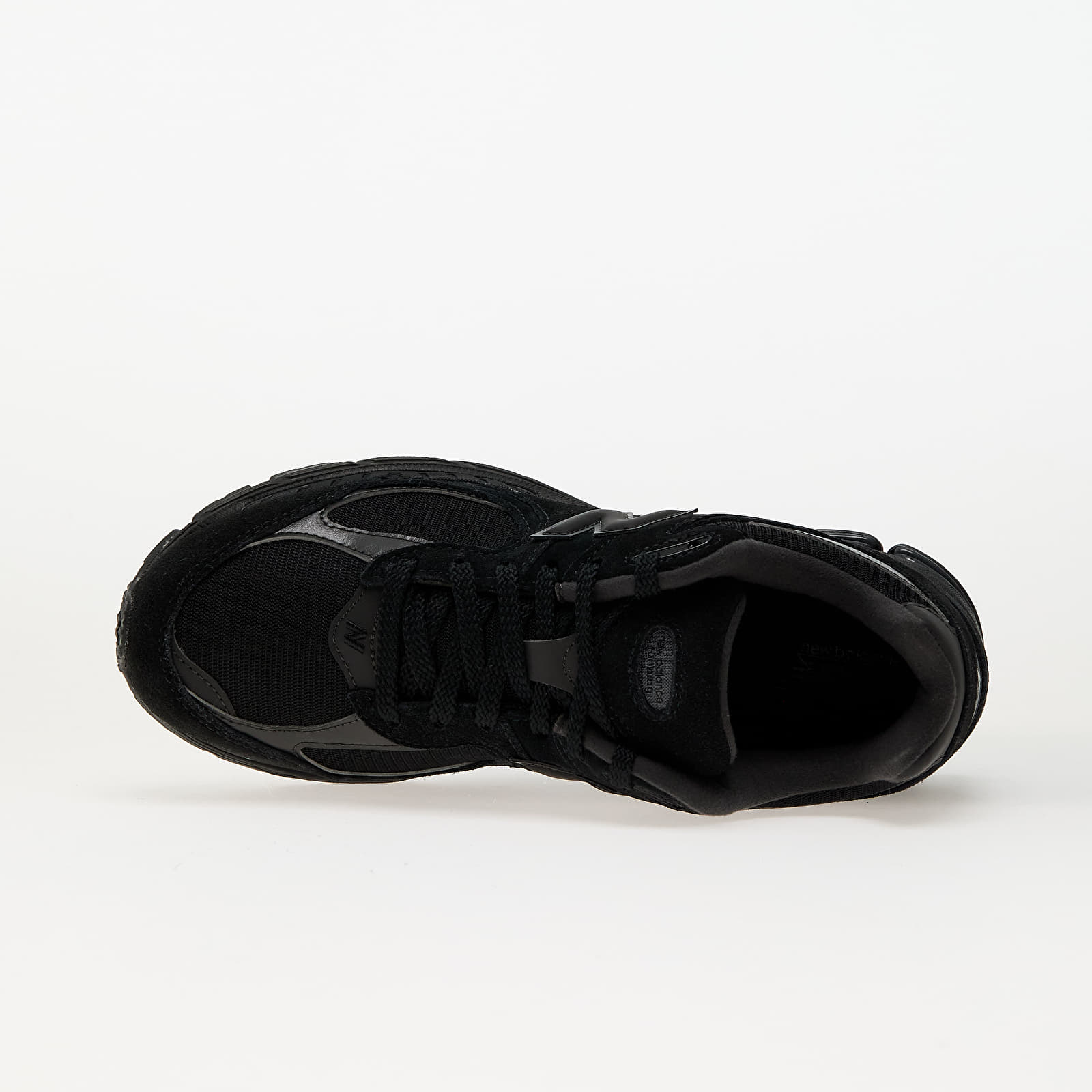 Men's sneakers and shoes New Balance 2002R Triple Black Suede