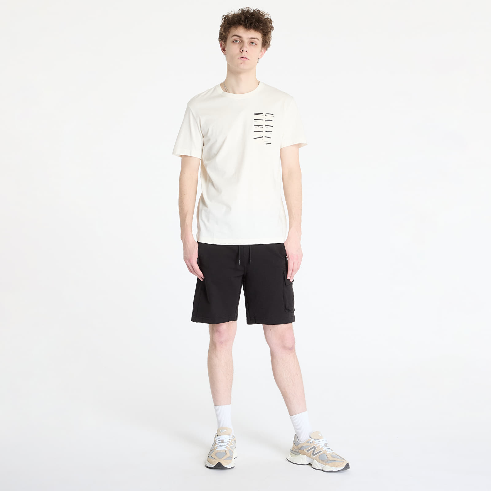 Camisetas hombre Calvin Klein Jeans Serif Box Graphic Tee Tofu