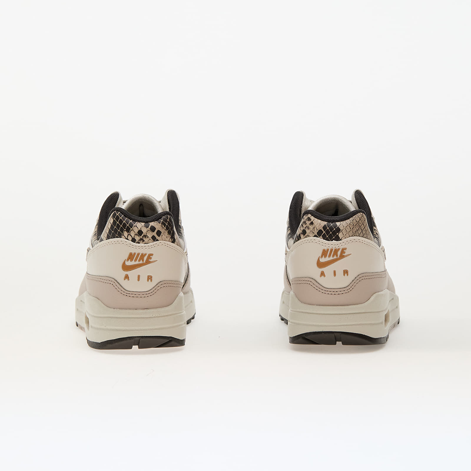 Naiste tossud ja kingad Nike W Air Max 1 '87 Lt Orewood Brn/ Multi-Color-Malt