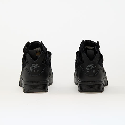 black nike shoes huaraches