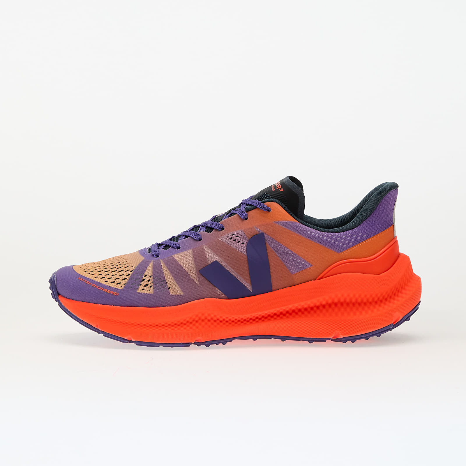 Naiste tossud ja kingad Veja W Condor 3 Adv Enmesh Grad Purple Orange
