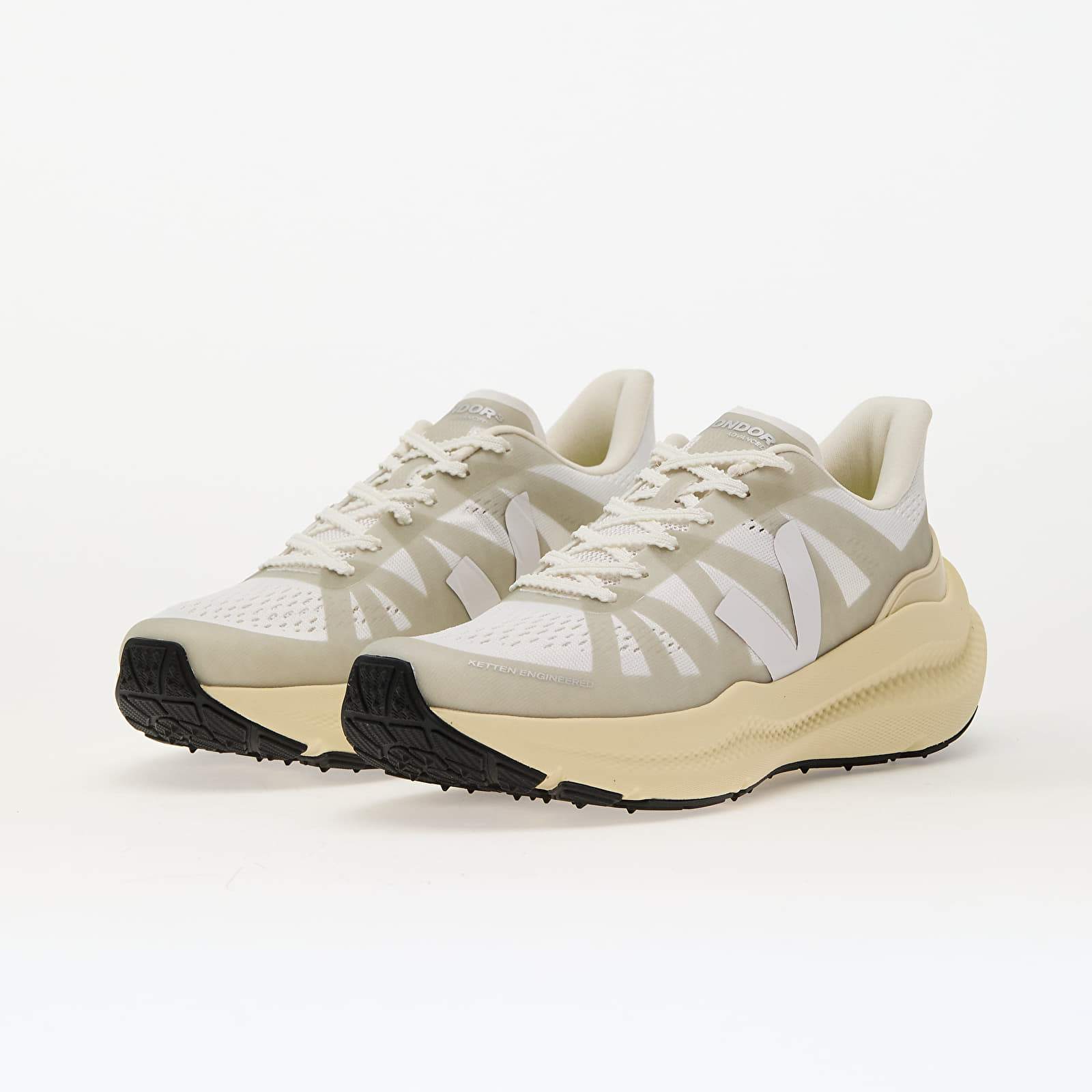 Sneakers und Schuhe für Frauen Veja W Condor 3 Adv Enmesh Full-White
