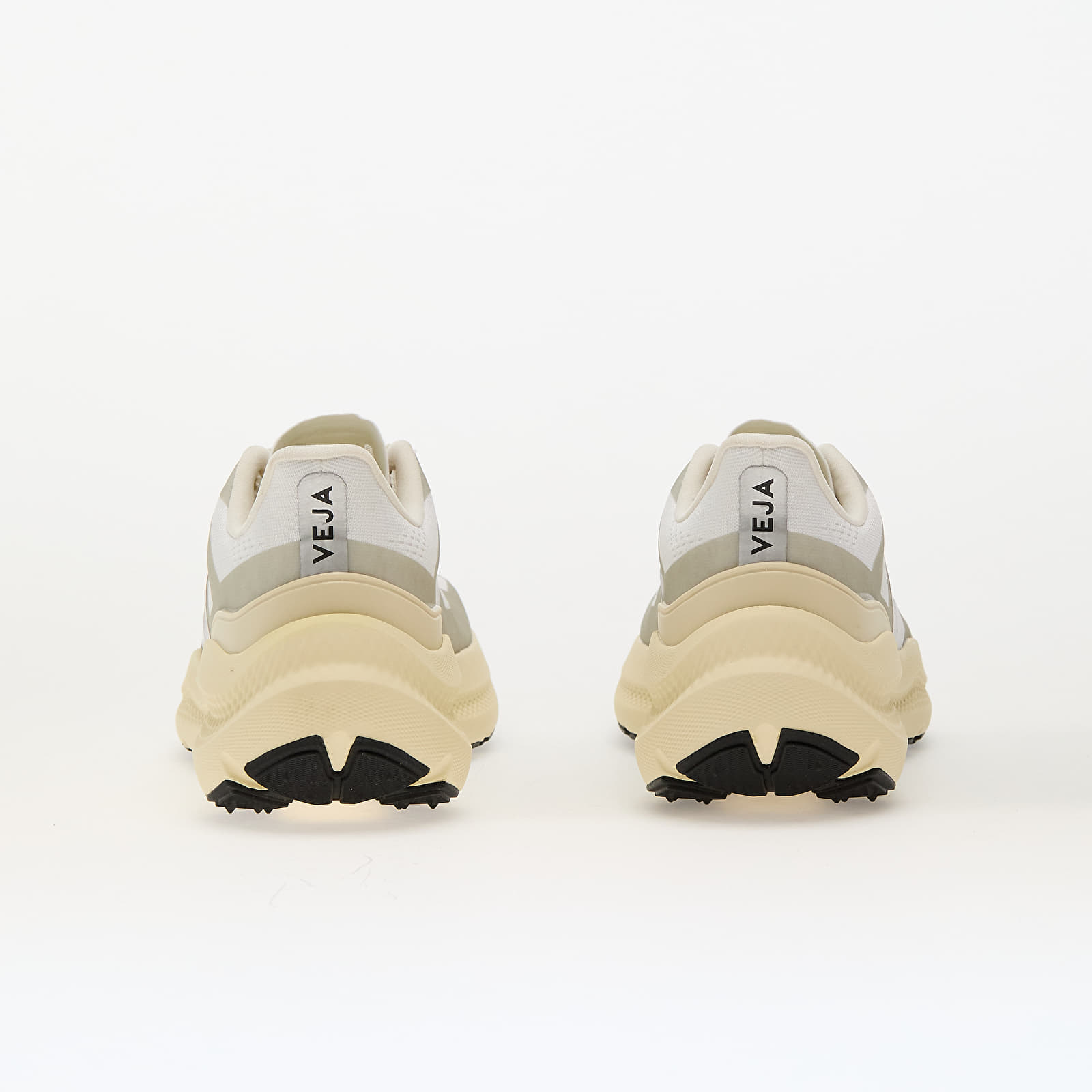 Men's sneakers and shoes Veja Condor 3 Adv Enmesh Full-White