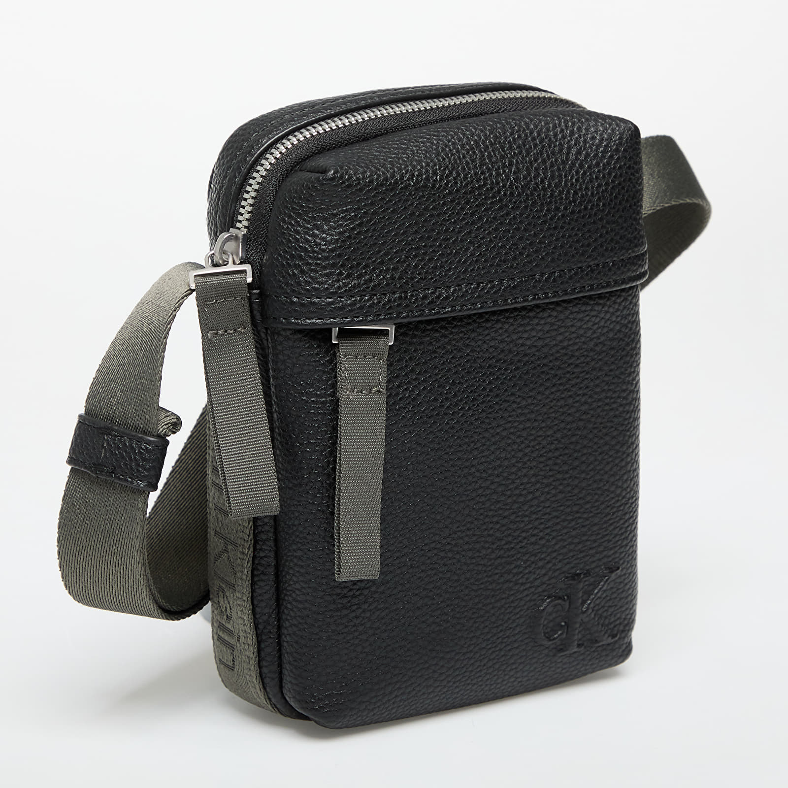 Shoulder bags Calvin Klein Jeans Cargo Reporter Bag Black