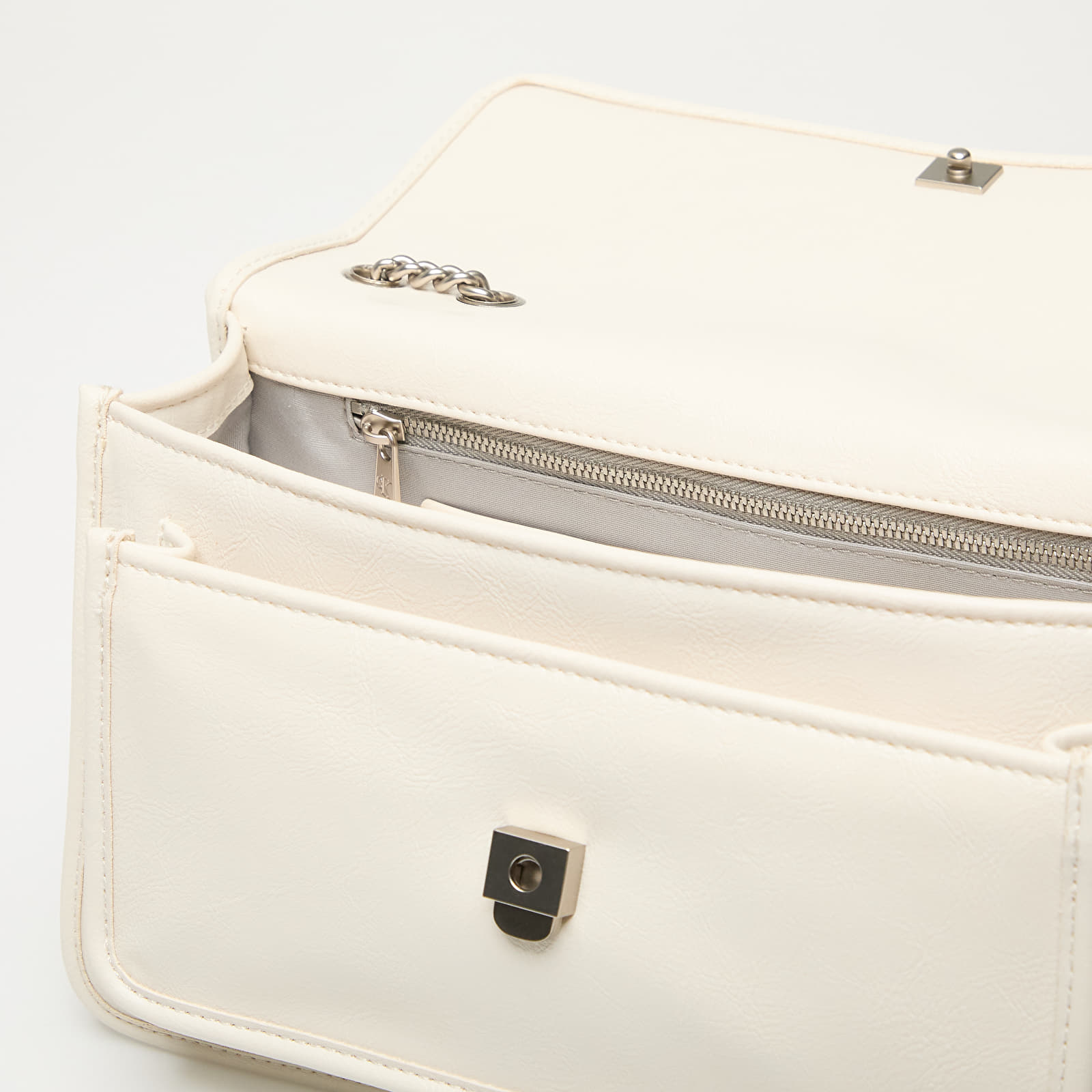 Bolsos Calvin Klein Jeans Chain Ew Flap Conv Bag Beige