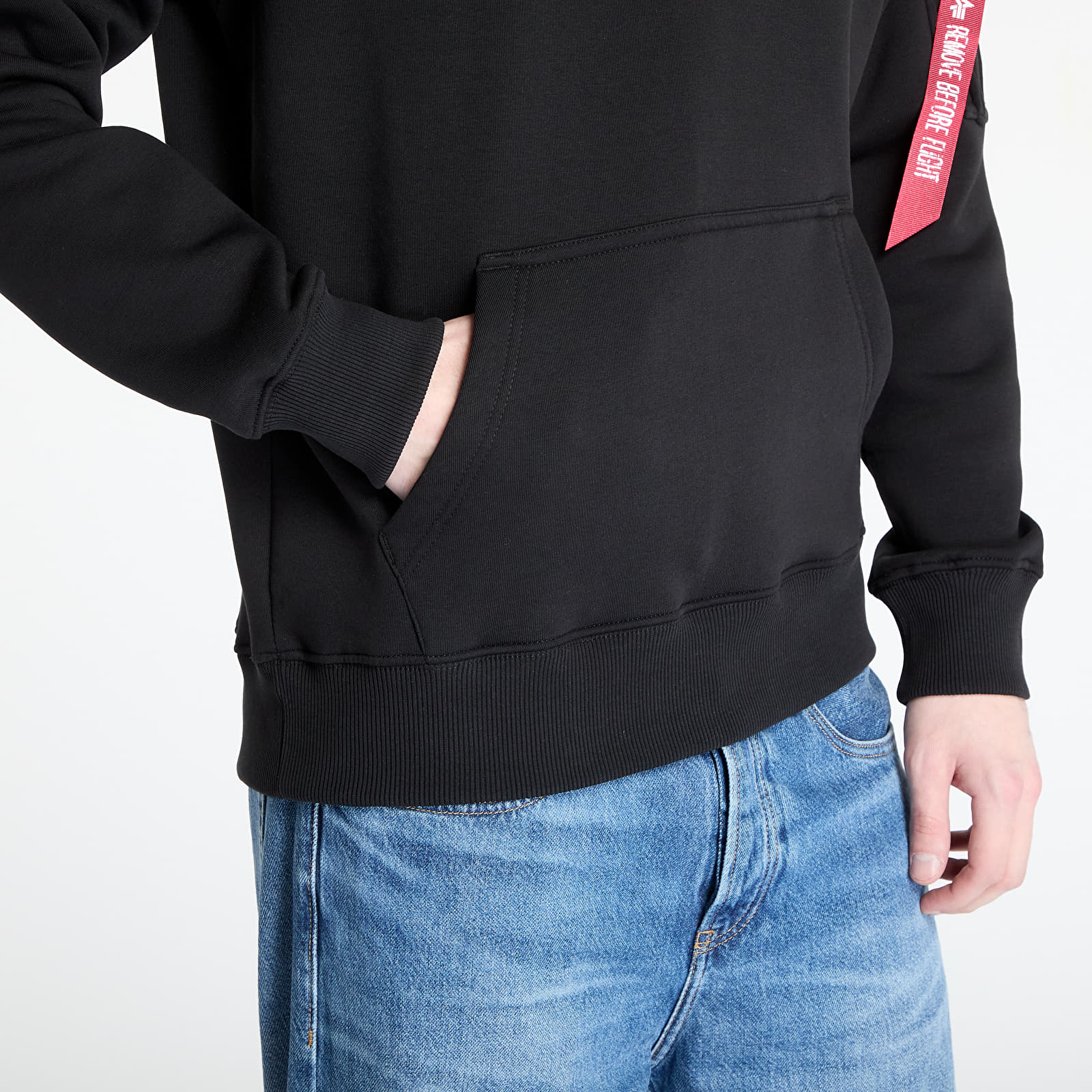 Mikine Alpha Industries Inc. Signature BP Hoodie Black