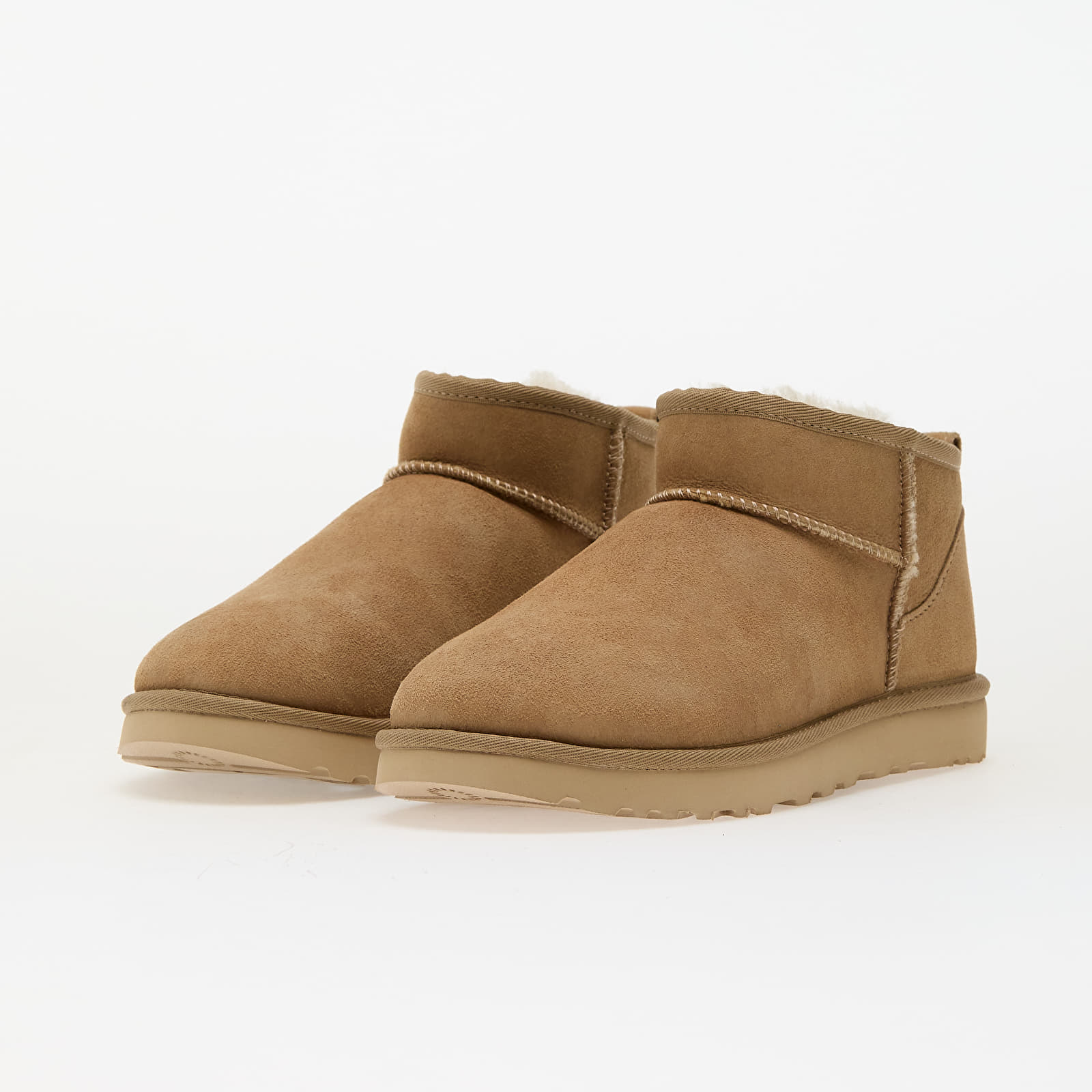 Naiste tossud ja kingad UGG W Classic Ultra Mini Sand