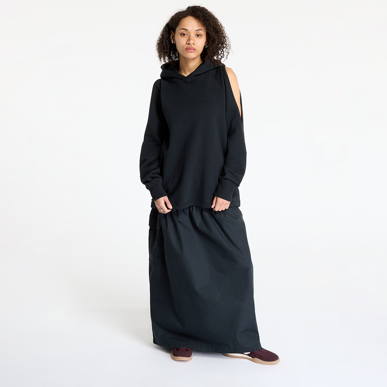 Sudaderas de mujer Converse Loose-Fit Shoulder Cut-Out Fleece Hoodie Black