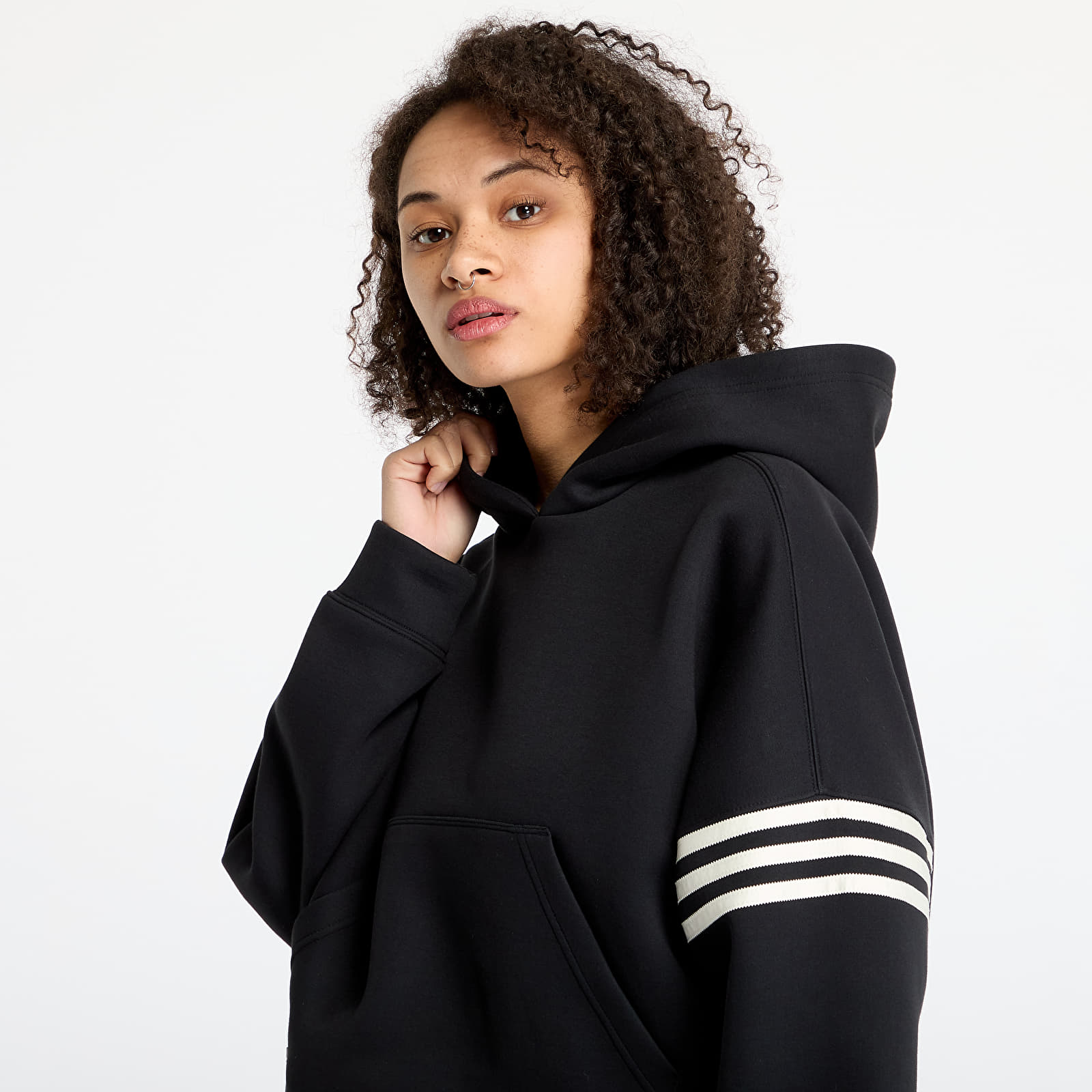 Dámské mikiny adidas Neuclassics Hoodie Black/ Cream White
