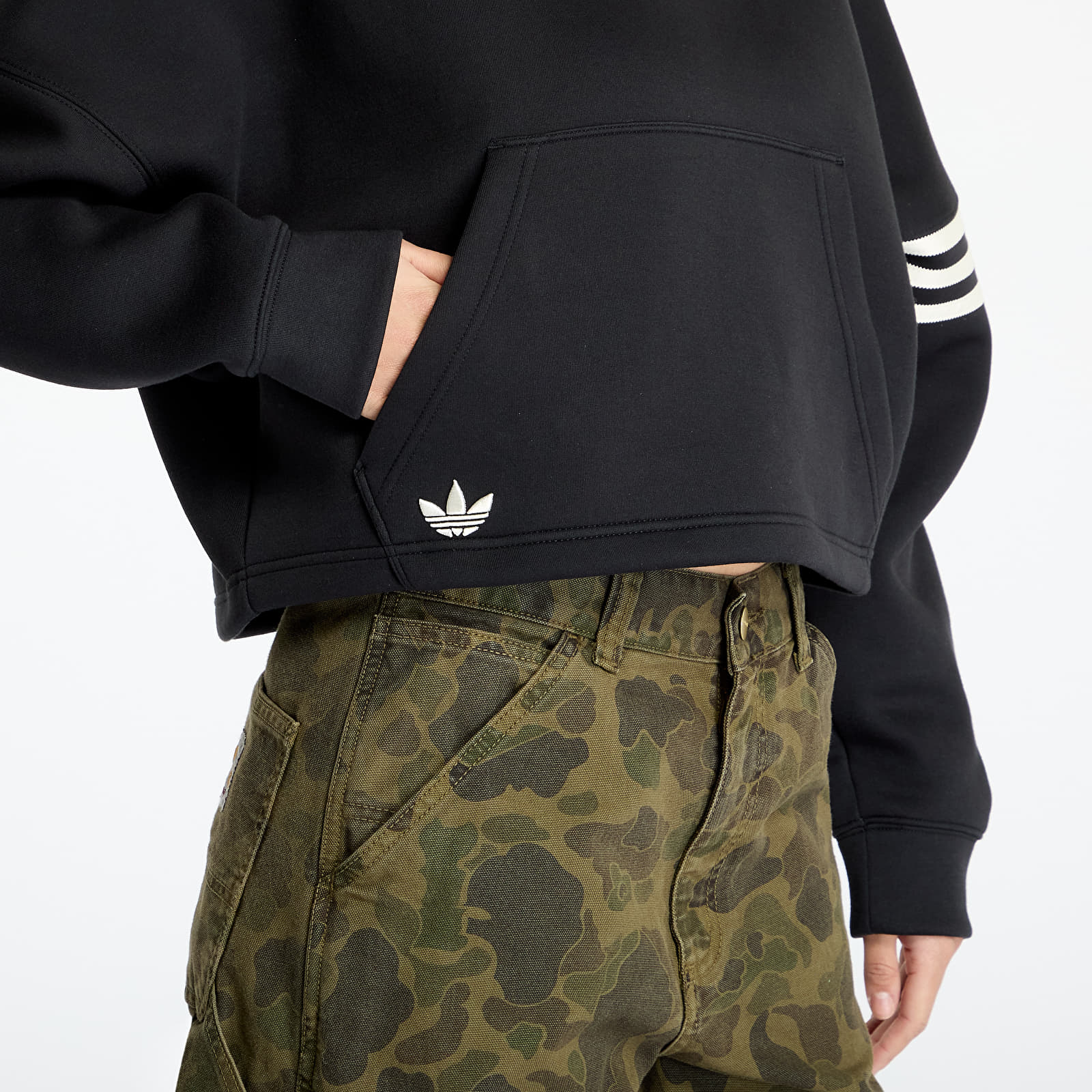 Dámské mikiny adidas Neuclassics Hoodie Black/ Cream White