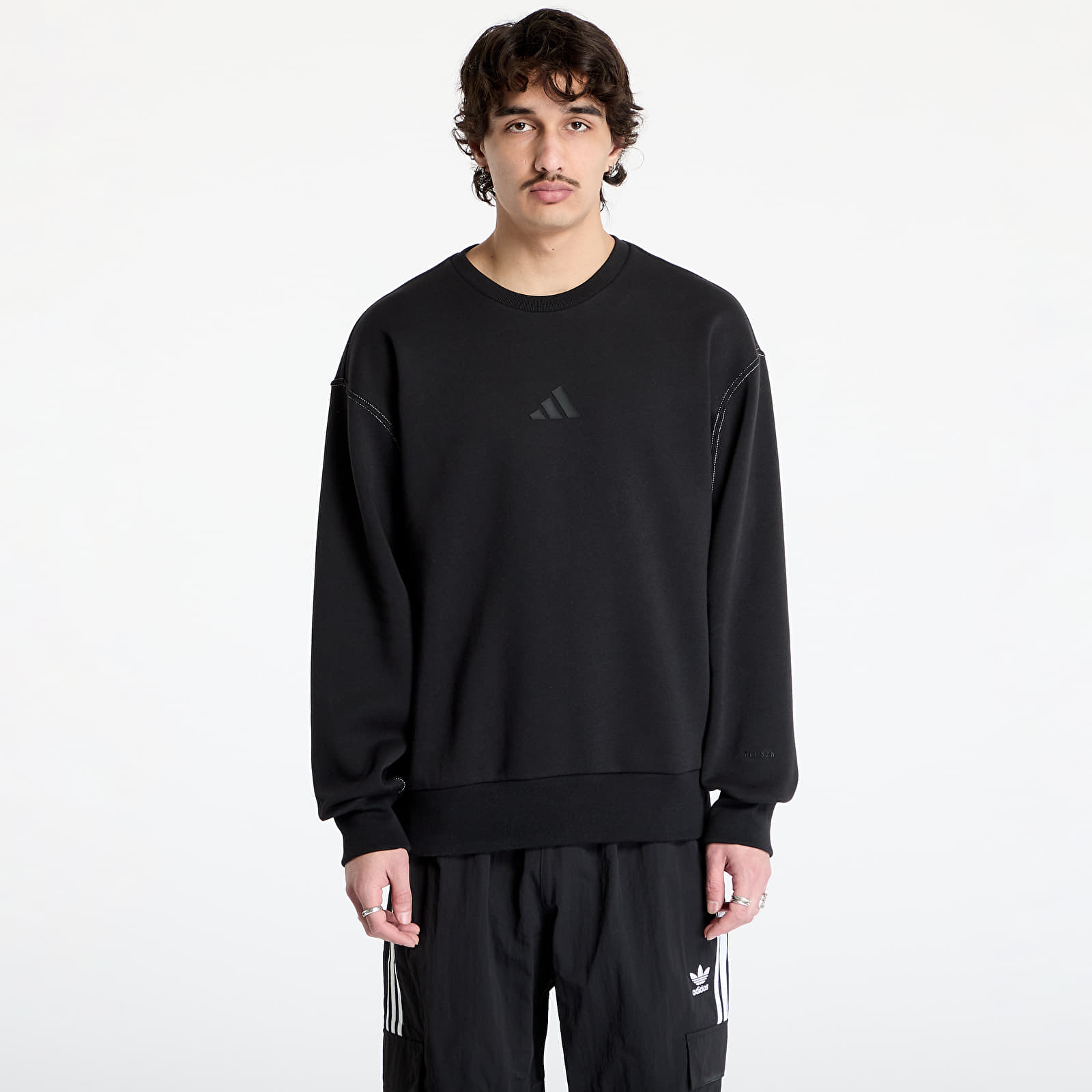Men's sweatshirts adidas All Szn Graphic Crew Sweatshirt Black/ Black/ Black