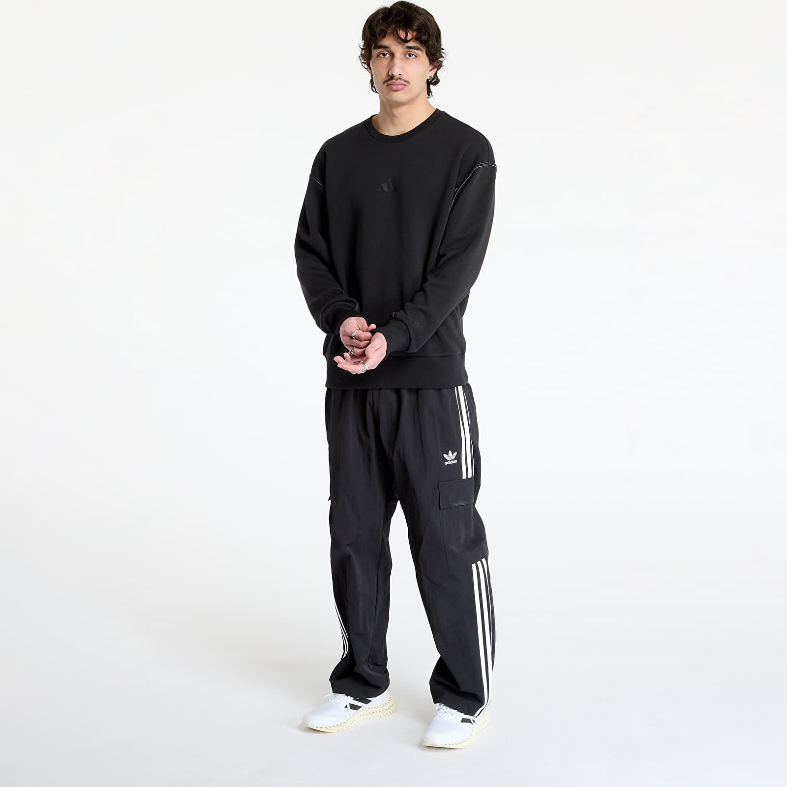 Men's sweatshirts adidas All Szn Graphic Crew Sweatshirt Black/ Black/ Black