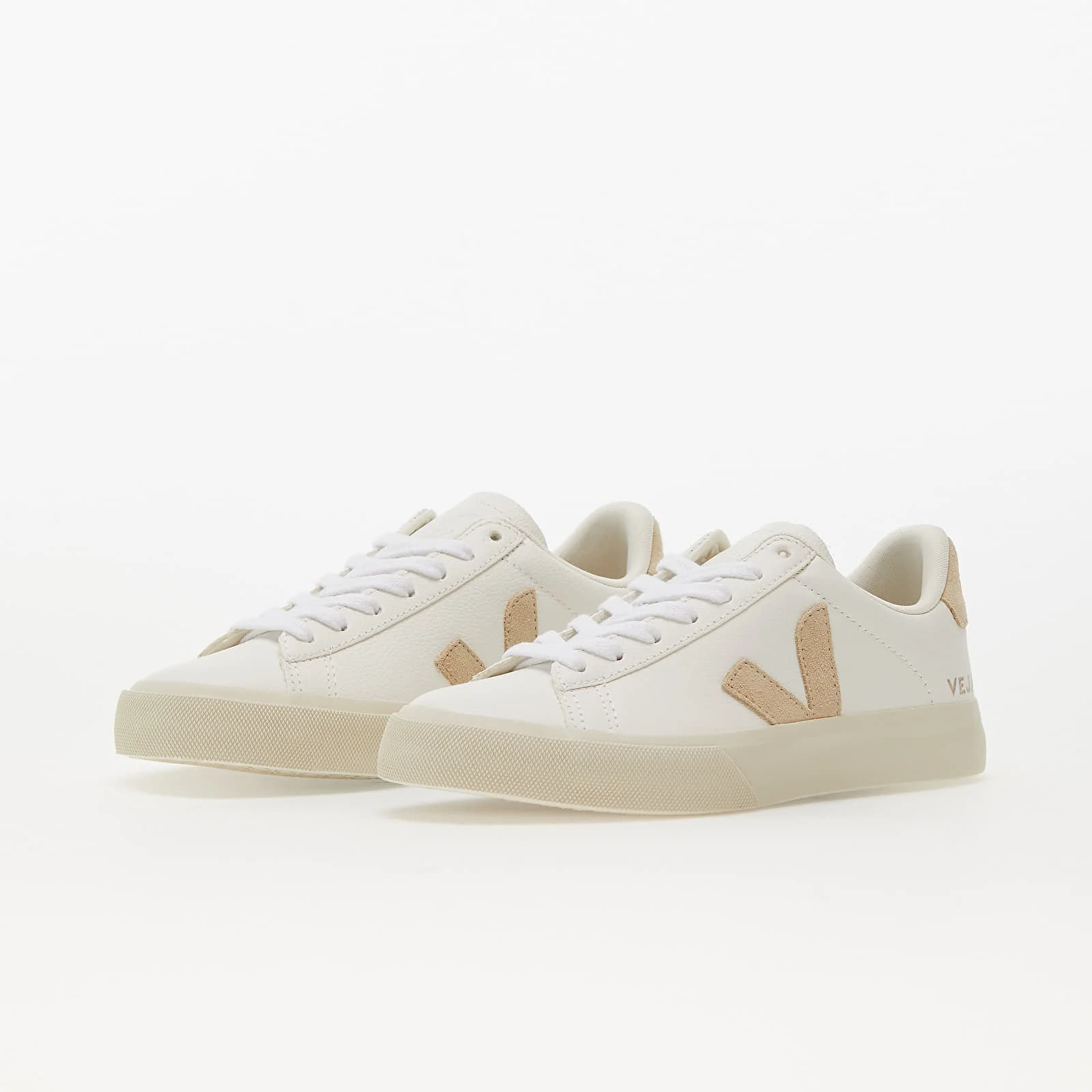 Women's sneakers and shoes Veja W Campo Extra-White Almond