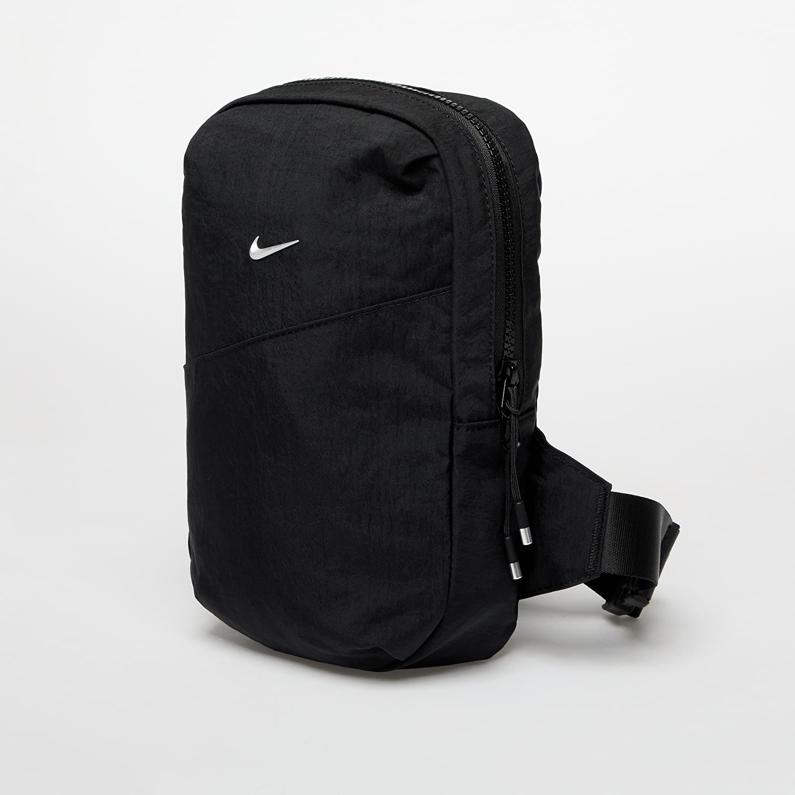 Umhängetaschen Nike Aura Crossbody Bag 5L Black/ Black/ Matte Silver