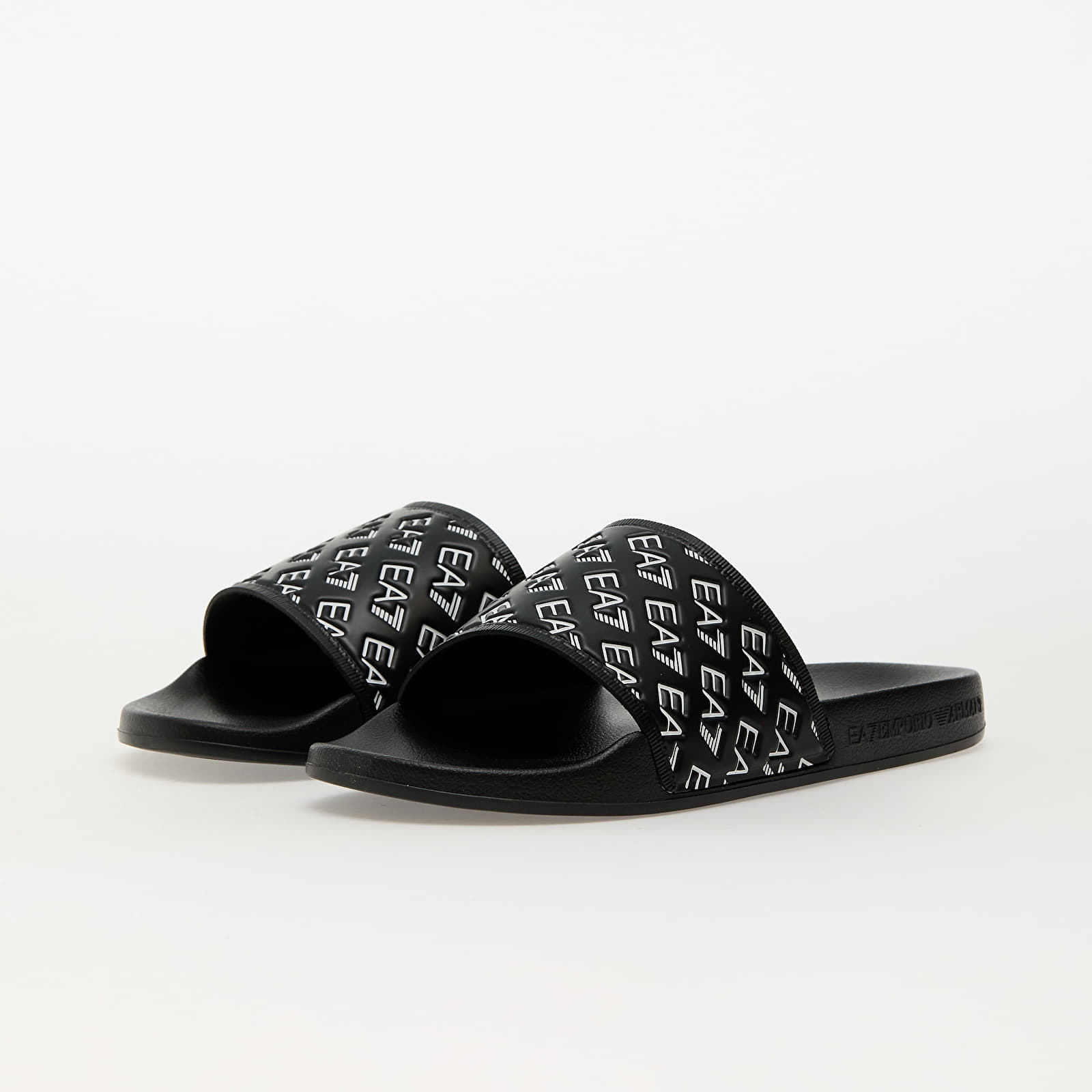 Чоловіче взуття EA7 Emporio Armani Water Sport All Over Slipper U Full Black/White