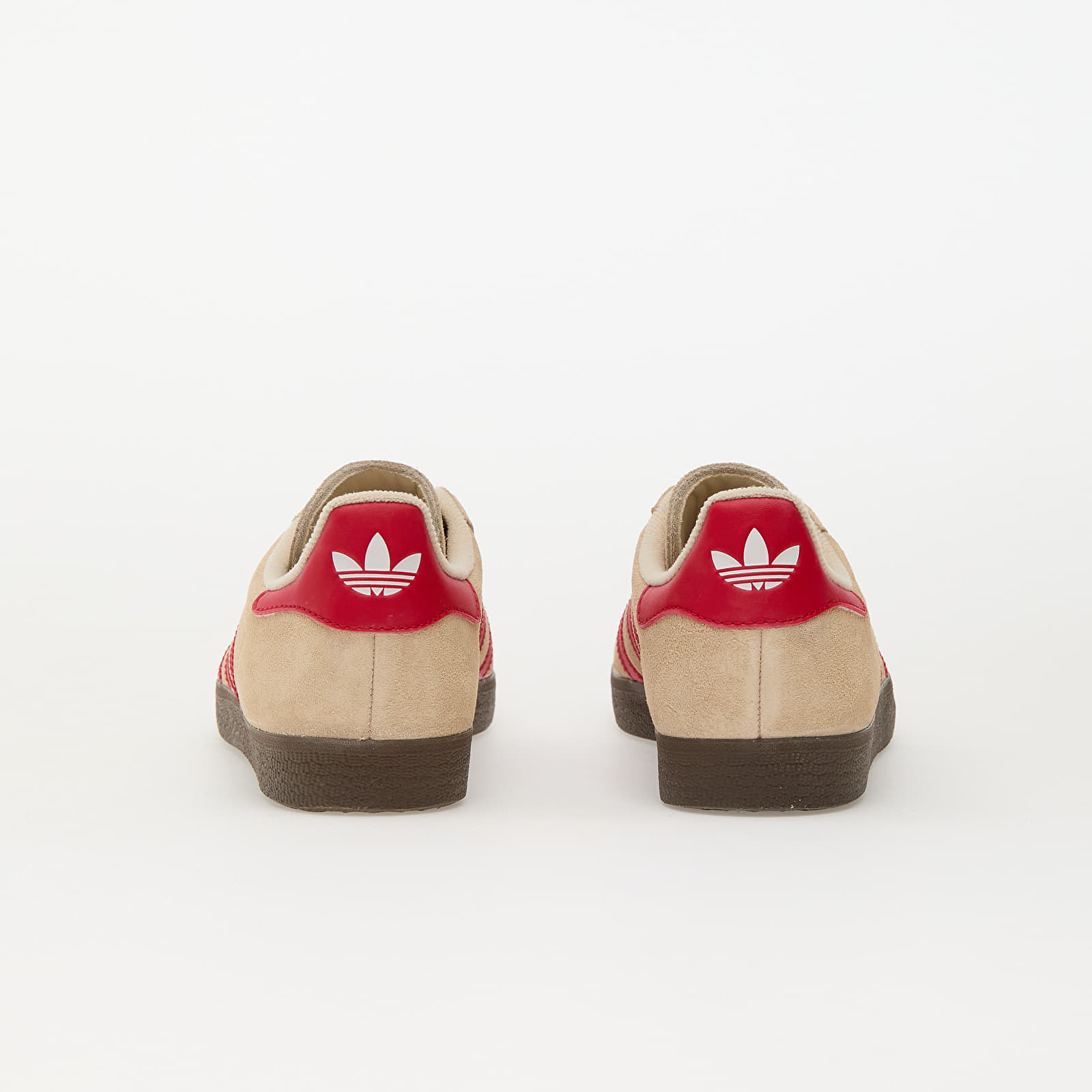 Meeste tossud ja kingad adidas Gazelle Sand Strata/ Better Scarlet/ Ftw White