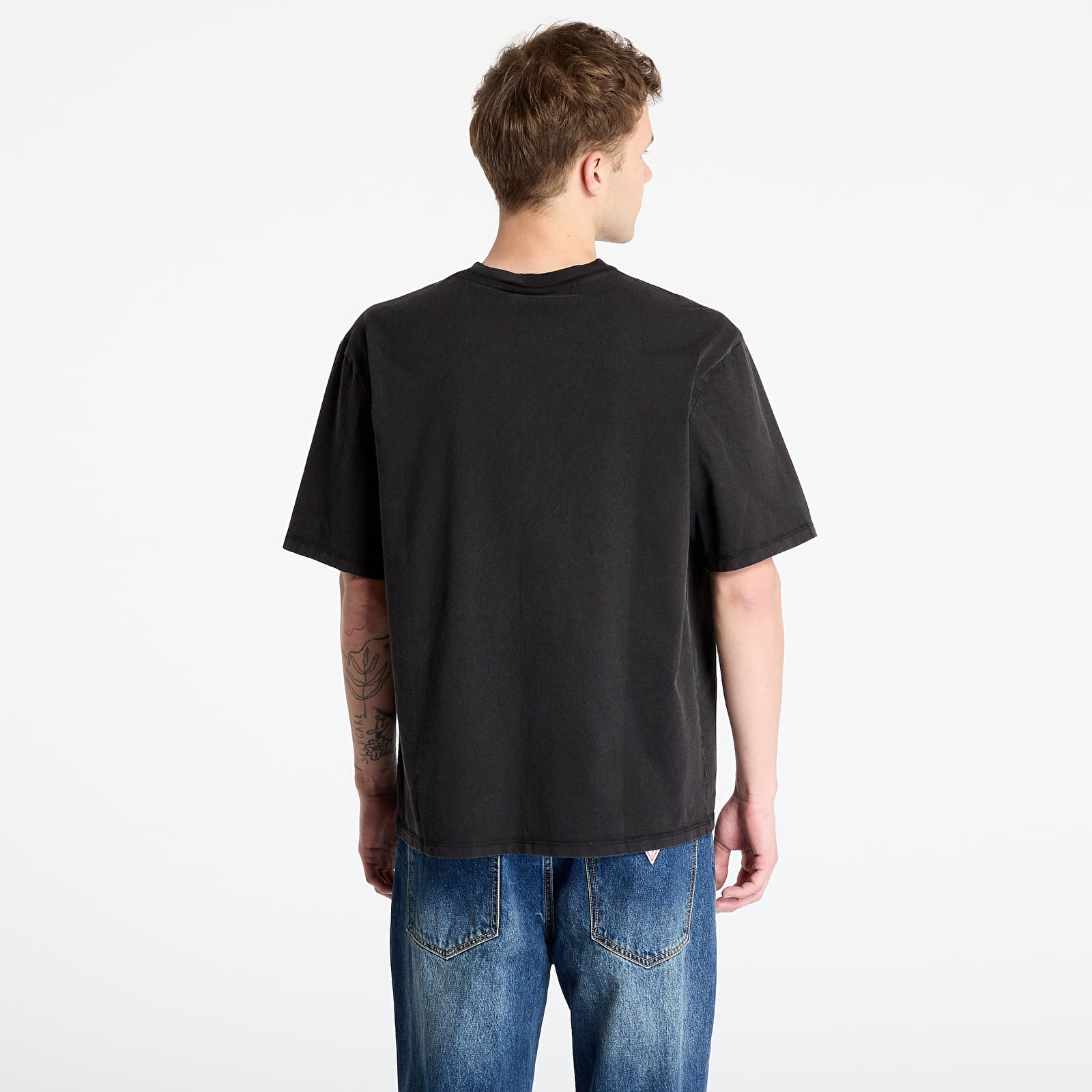 T-shirts GUESS Originals Go Vintage Triangle Tee Jet Black Multi
