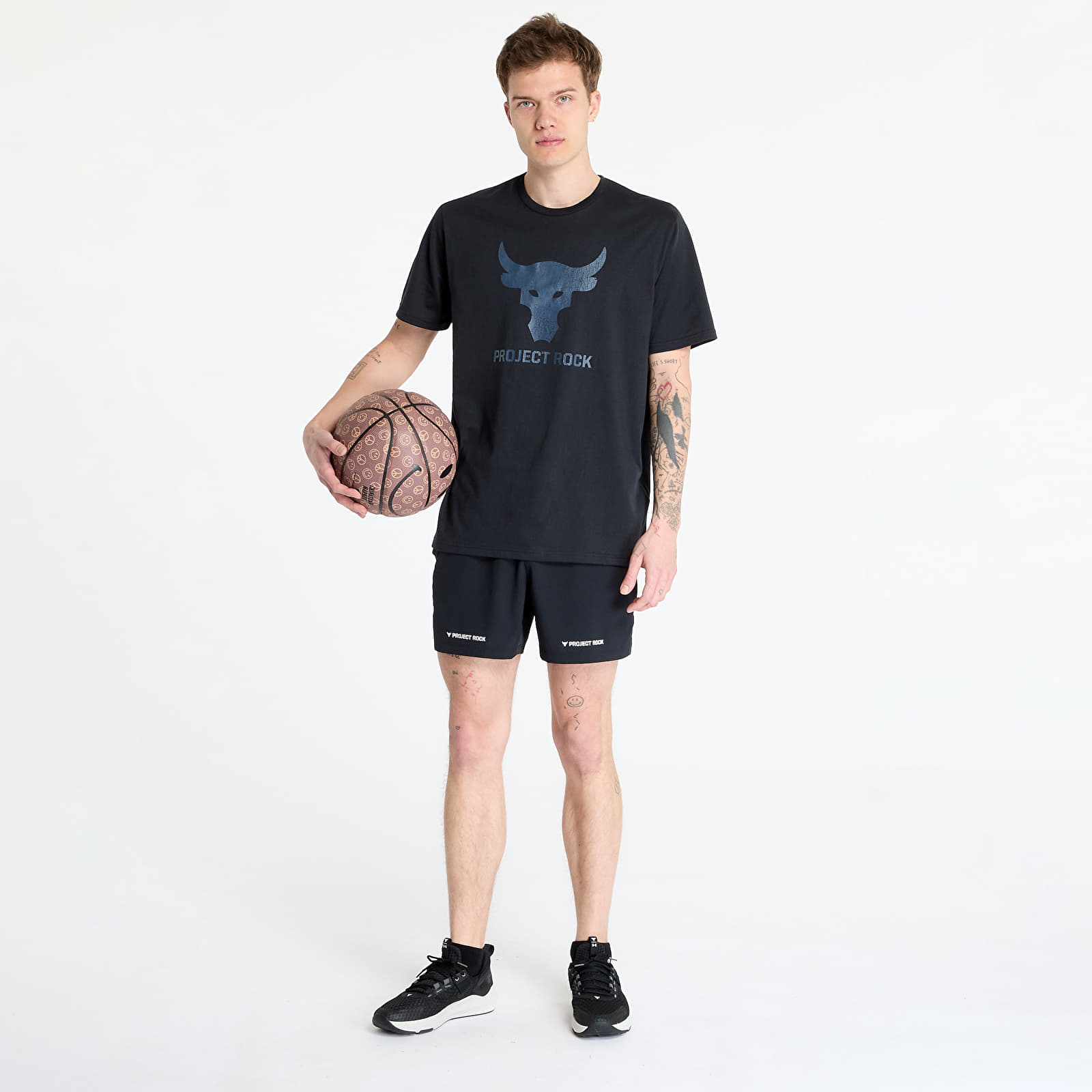 Men's T-shirts Under Armour Project Rock Brahma Bull Short Sleeve T-Shirt Black