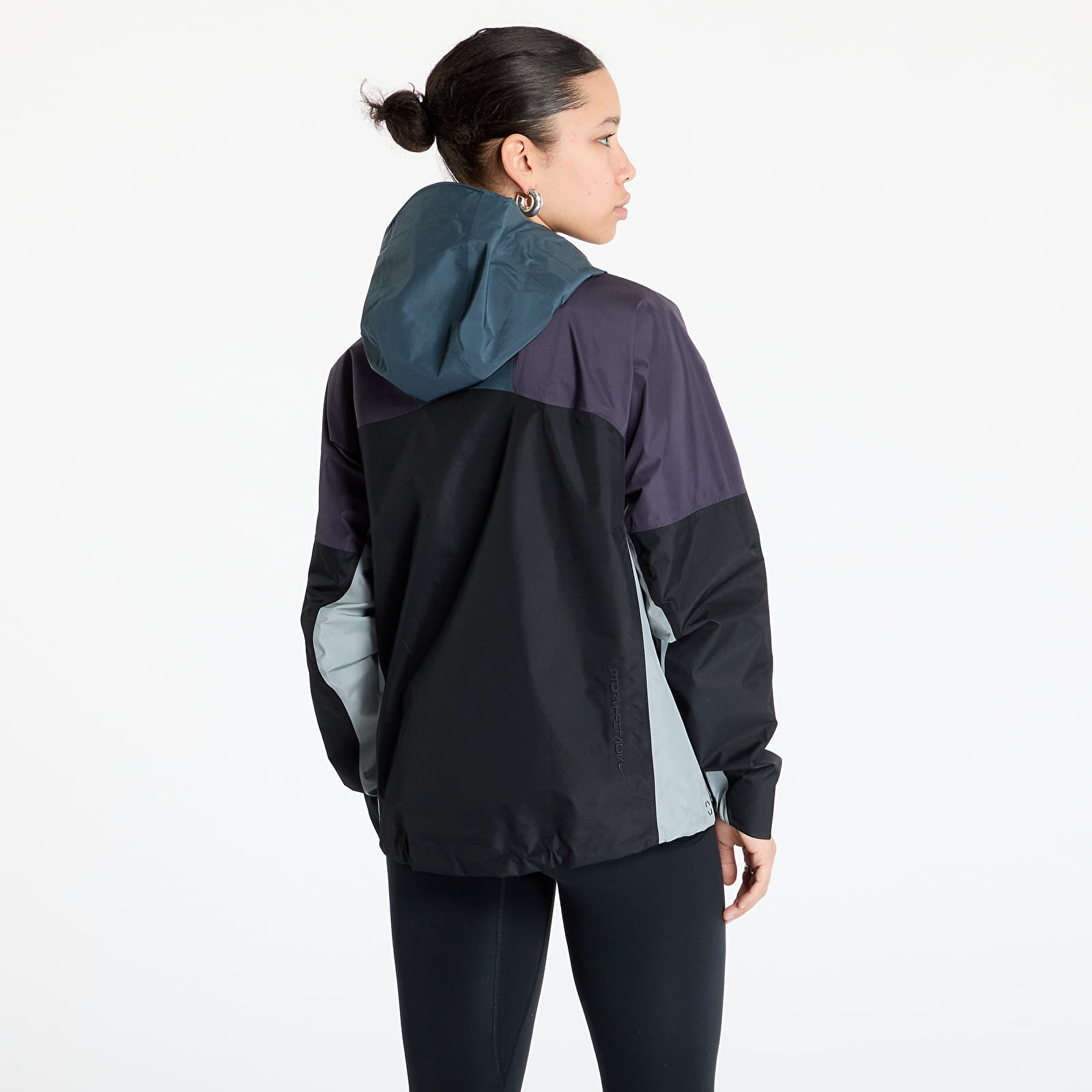 Naiste jakid Nike Storm-FIT ADV ACG "Chain of Craters" Women's Jacket Faded Spruce/ Gridiron/ Summit White