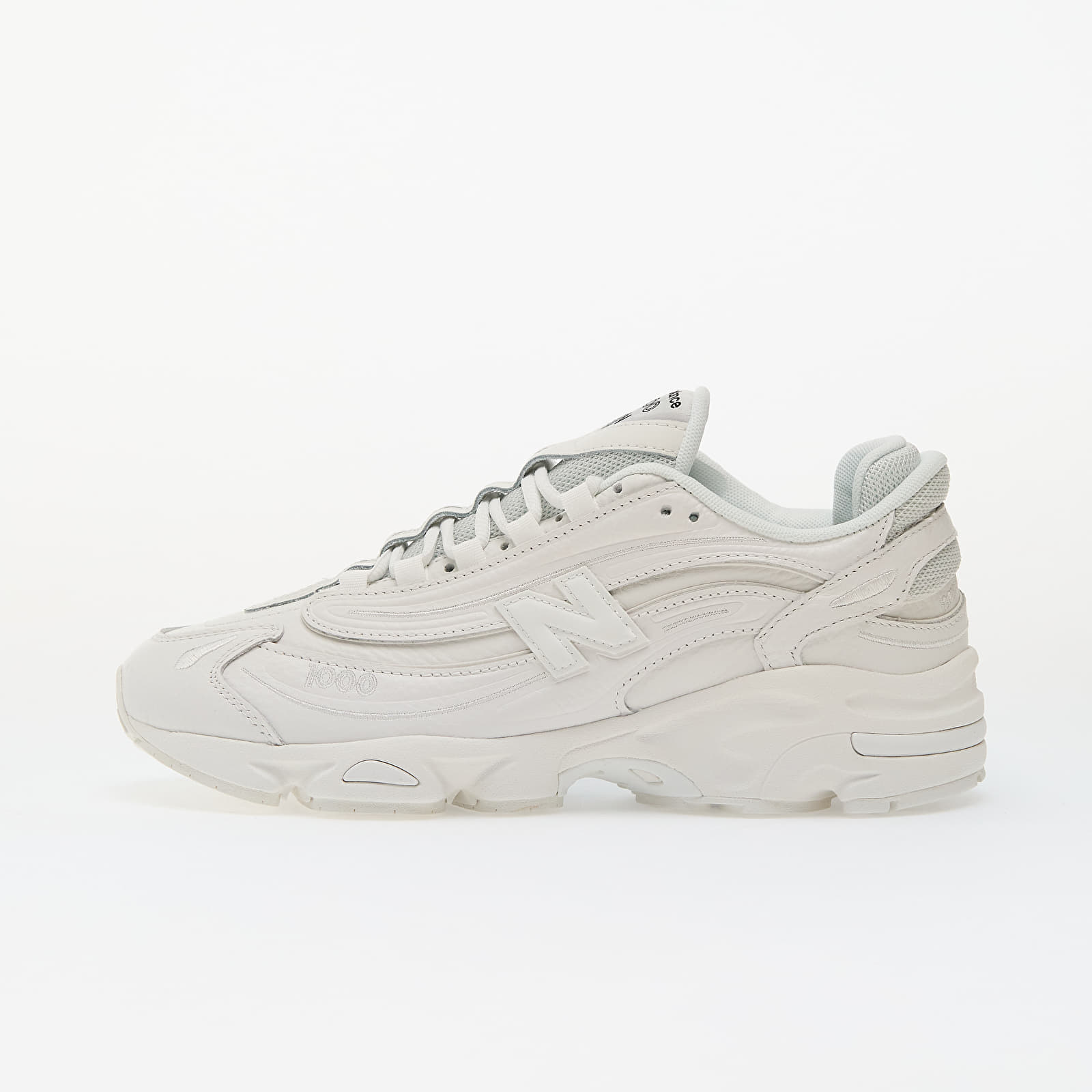 Men's sneakers and shoes New Balance 1000 Triple White