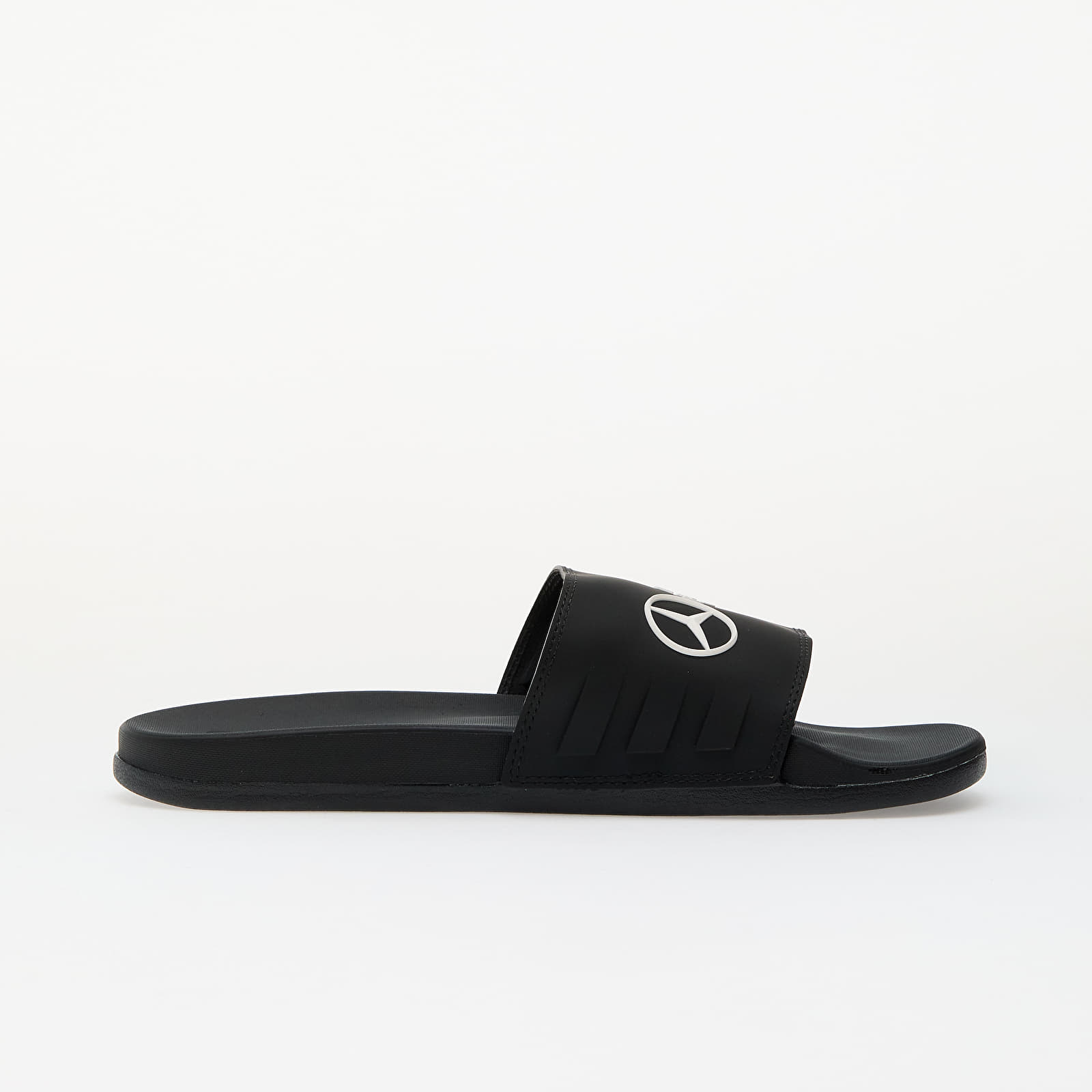 Buty męskie adidas x Mercedes Amg Petronas Formula One Team Adilette Comfort Core Black/ Ftw White/ Core Black