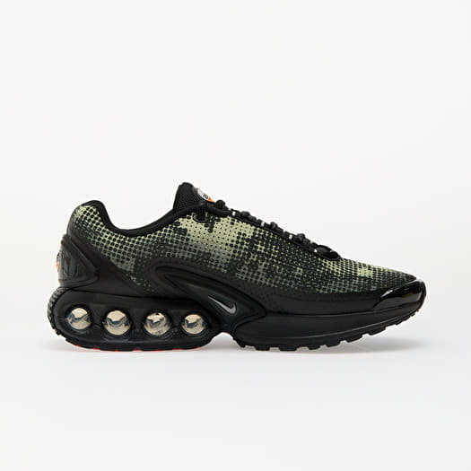 nike tn black sequoia