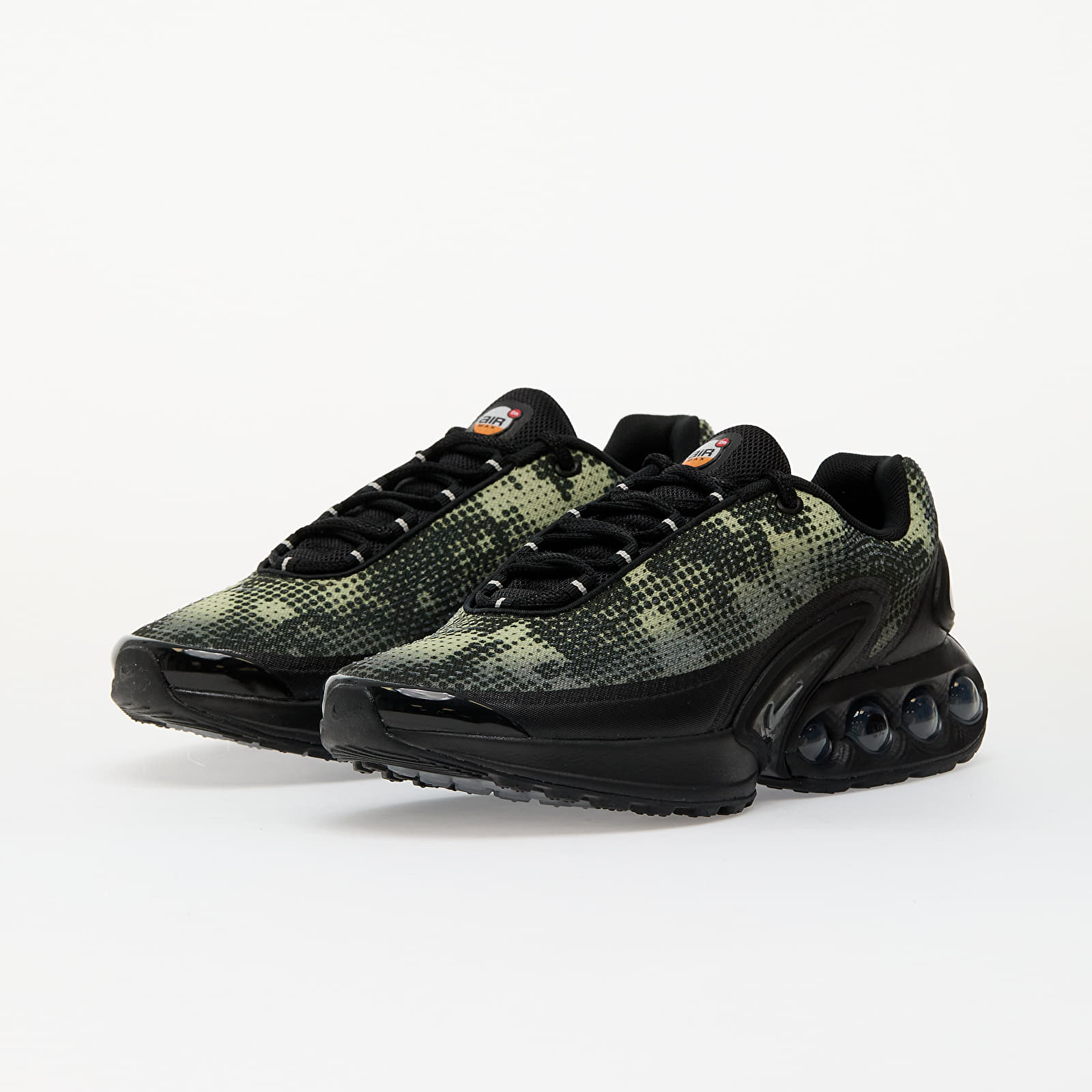Herenschoenen Nike Air Max Dn Black/ Mtlc Silver-Olive Aura-Med Olive-Sequoia-Vivid Orange