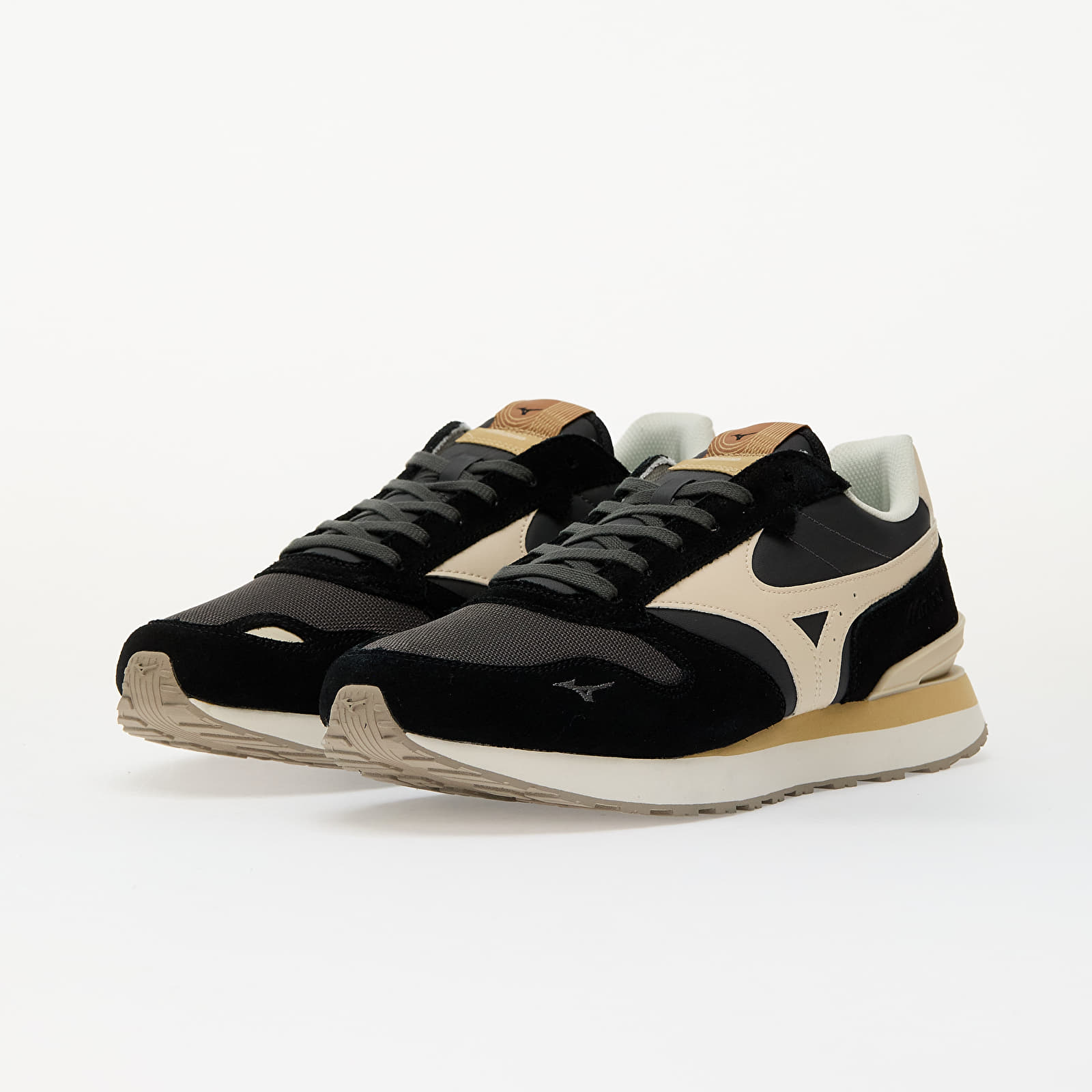Încălțăminte și sneakerși pentru bărbați Mizuno Rb87 Magnet/ Summer Sand/ Black