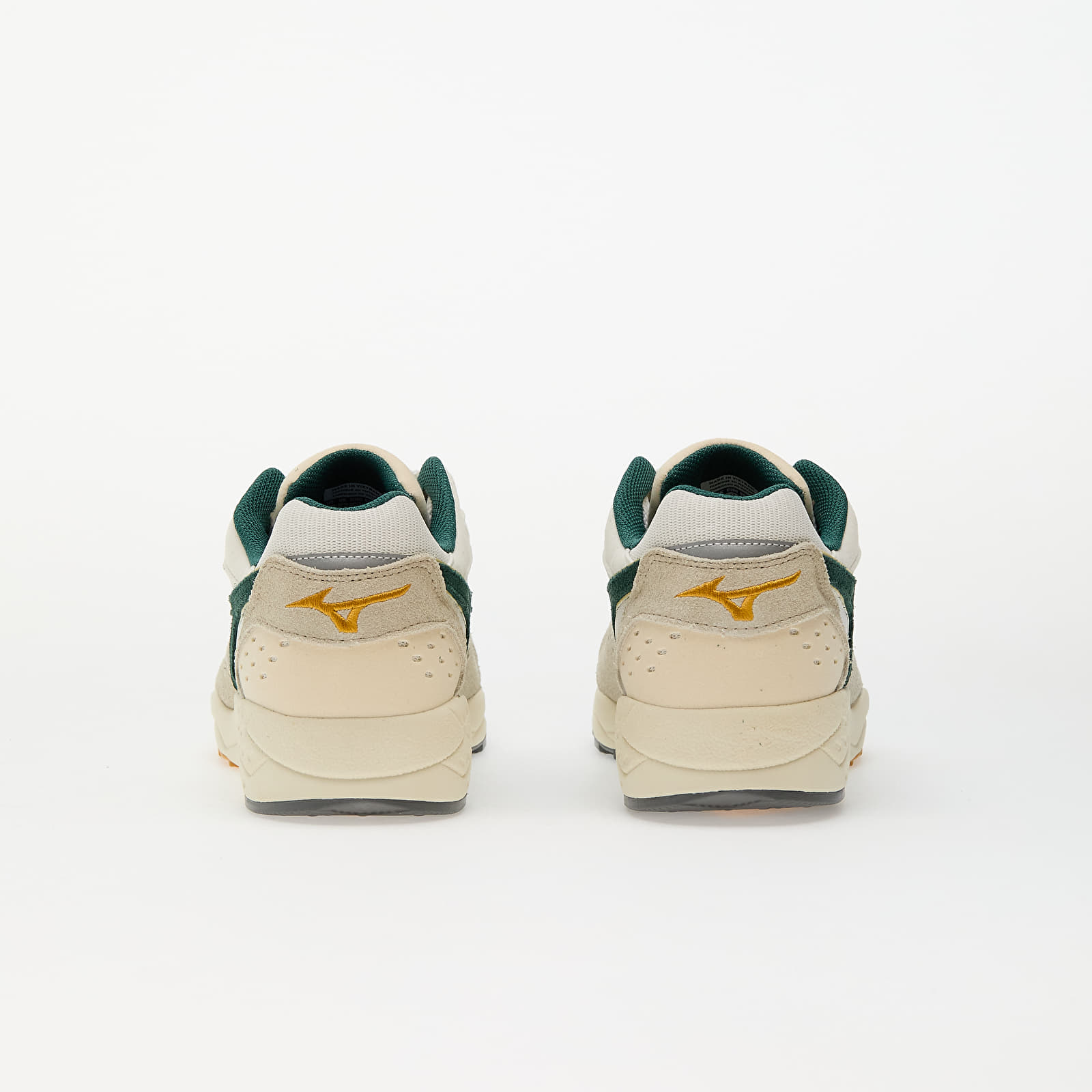 Men's sneakers and shoes Mizuno Contender Snow White/ BistroGreen/ SumSa