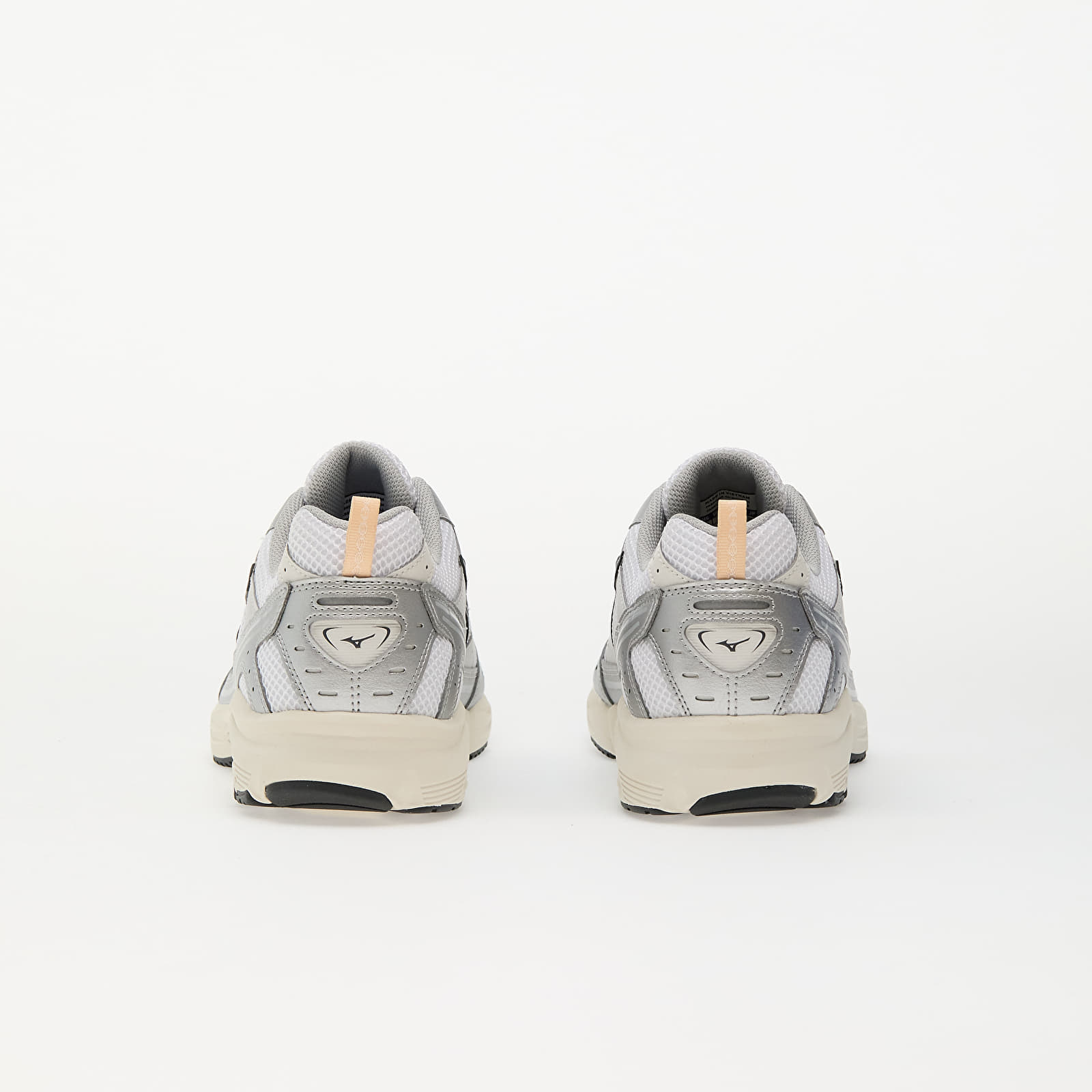 Joggesko og sko for menn Mizuno Mxr White/ Iron Gate/ Peach Purée