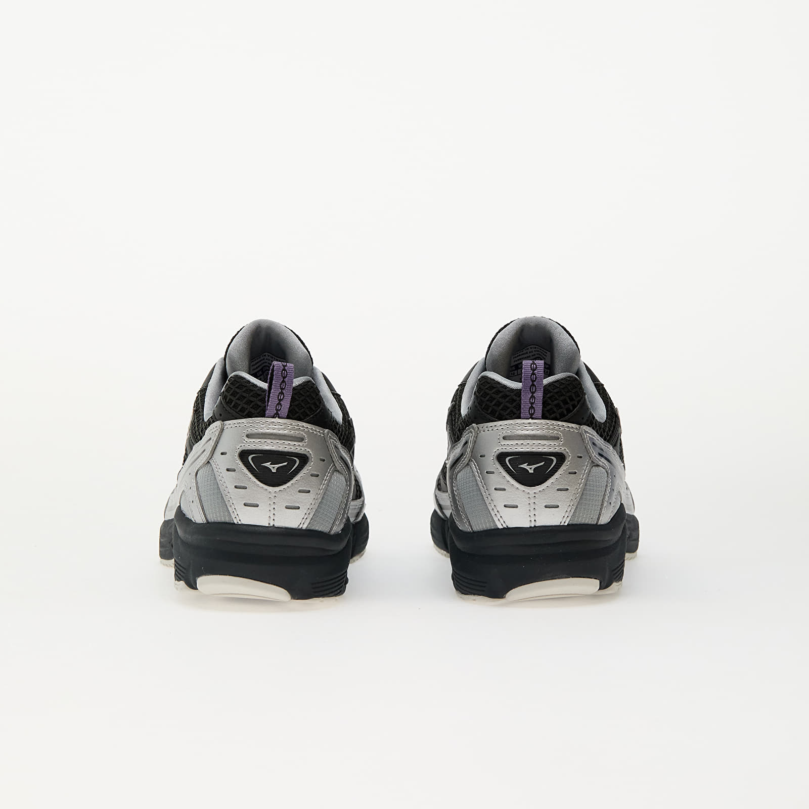 Men's sneakers and shoes Mizuno Mxr Black/ Black Sand/ Purple Haze