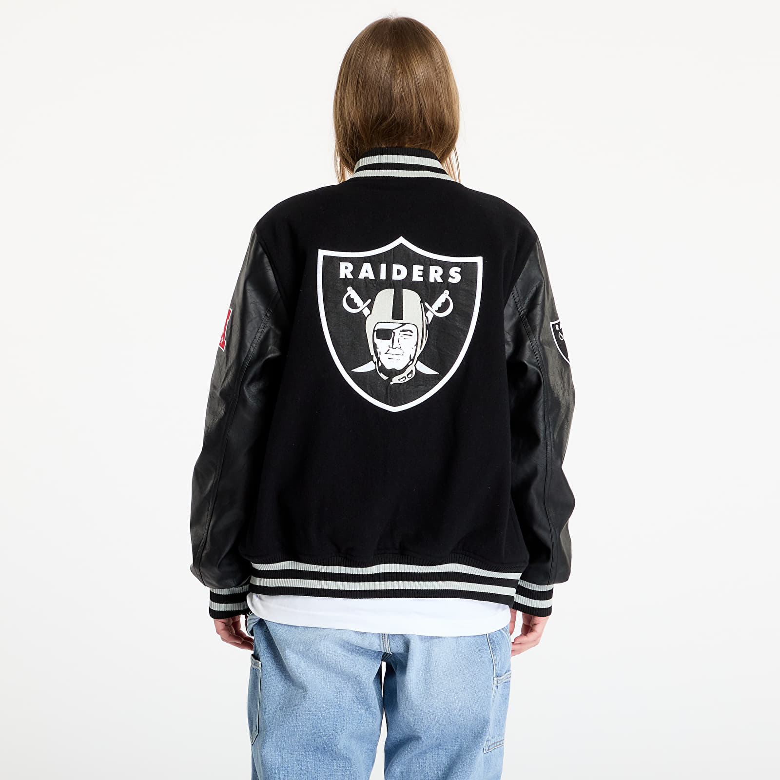 Kurtki bomberki męskie New Era NFL Las Vegas Raiders Varsity Jacket UNISEX Black