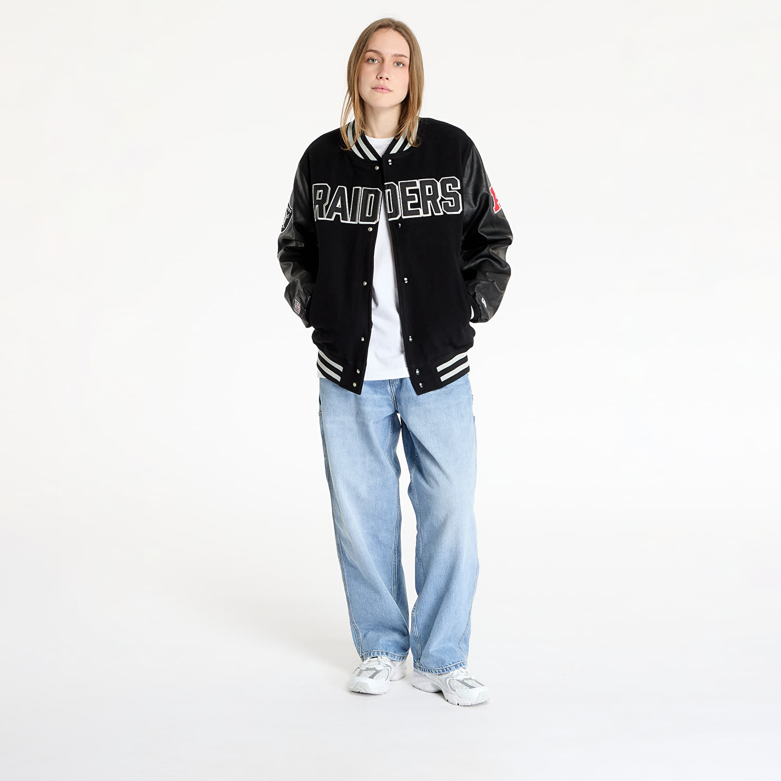 Kurtki bomberki męskie New Era NFL Las Vegas Raiders Varsity Jacket UNISEX Black