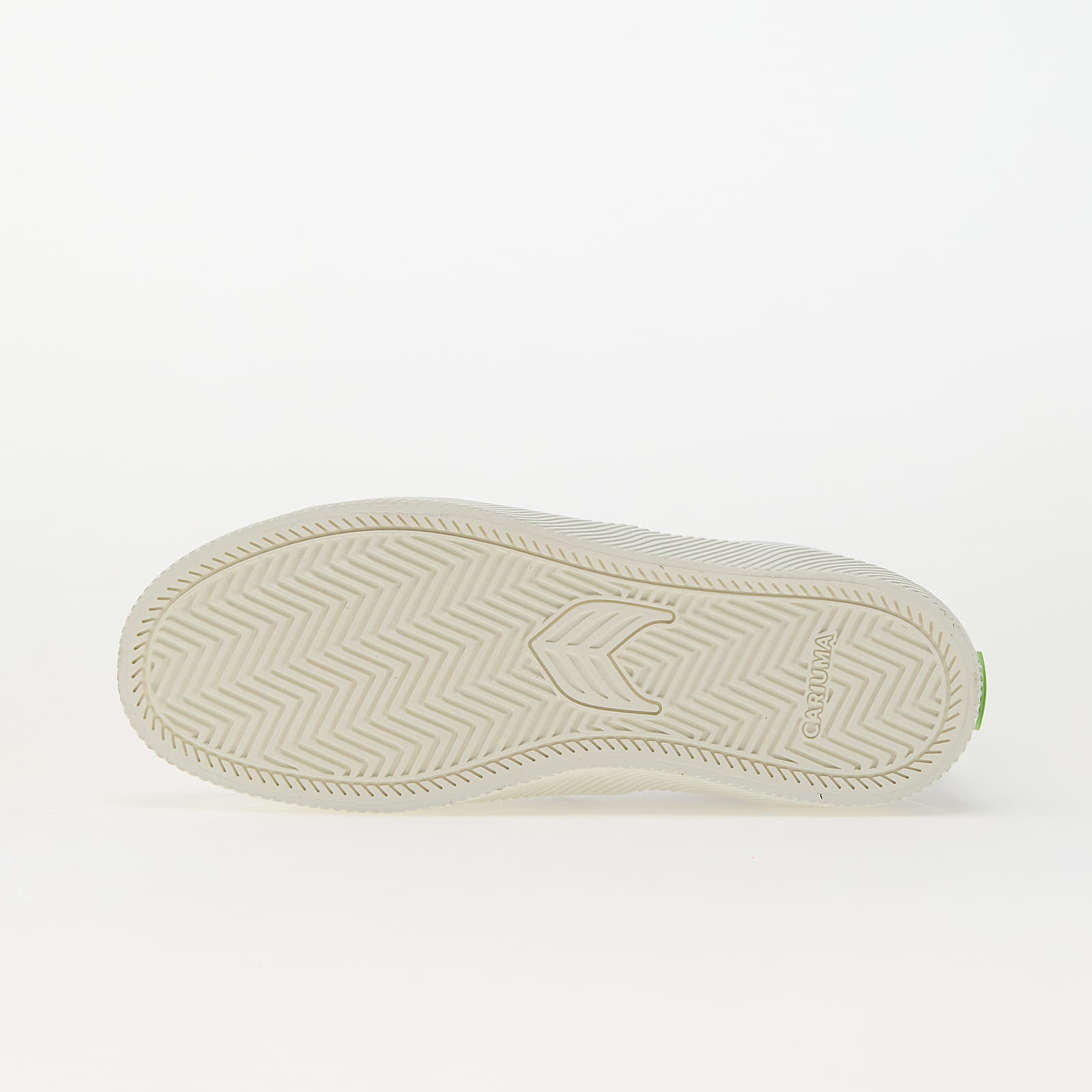 Naiste tossud ja kingad Cariuma W Slip-On White