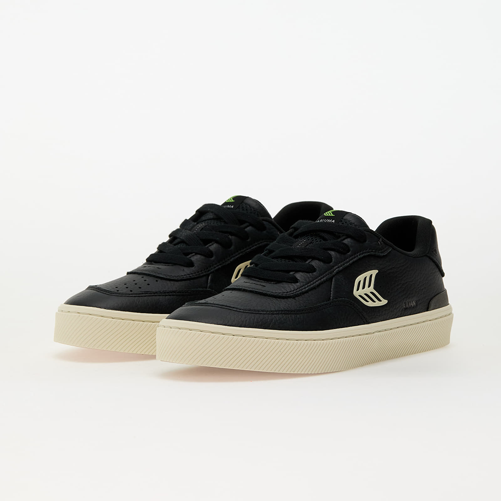 Men's sneakers and shoes Cariuma M Luan Pro Black/ Ivory