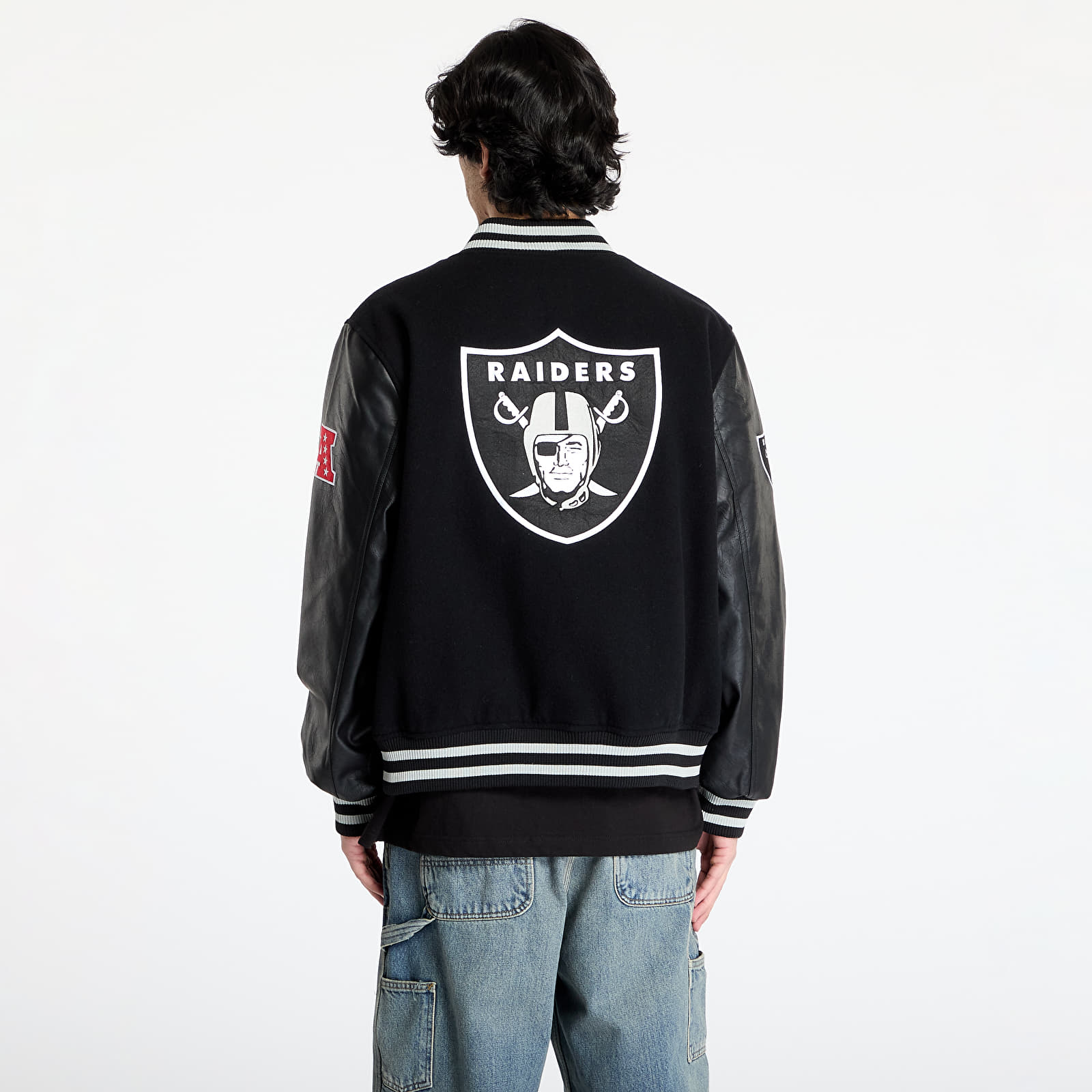 Kurtki bomberki męskie New Era NFL Las Vegas Raiders Varsity Jacket UNISEX Black