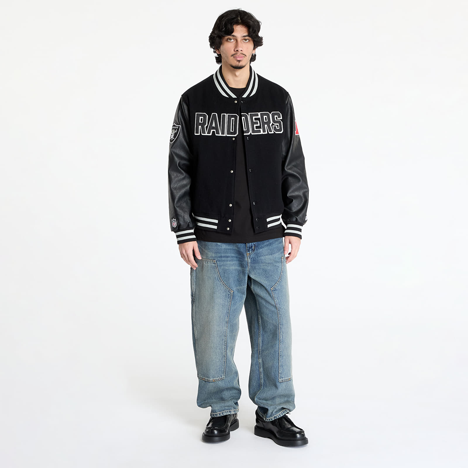 Kurtki bomberki męskie New Era NFL Las Vegas Raiders Varsity Jacket UNISEX Black