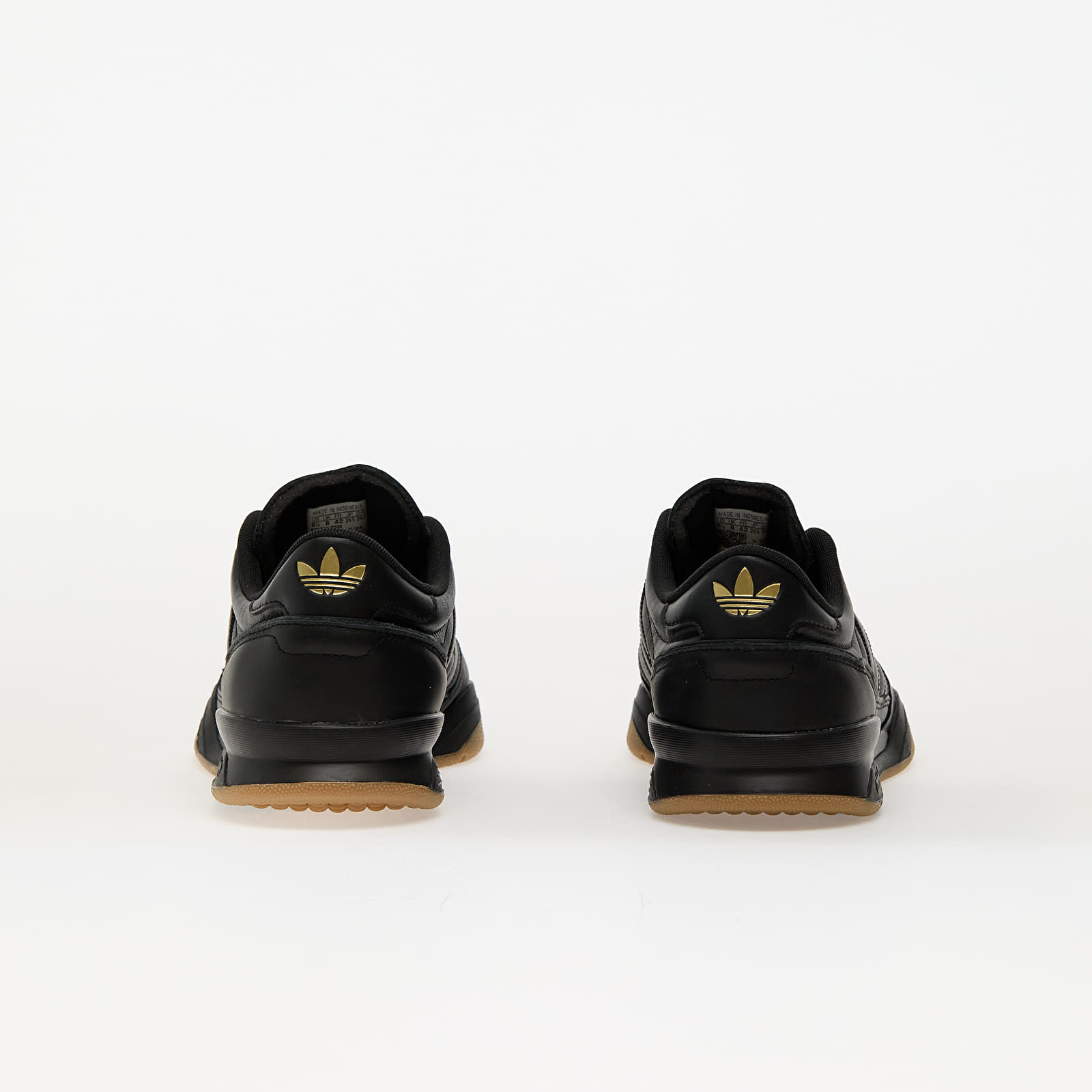 Men's sneakers and shoes adidas Mundial Fc Core Black/ Core Black/ Gum4