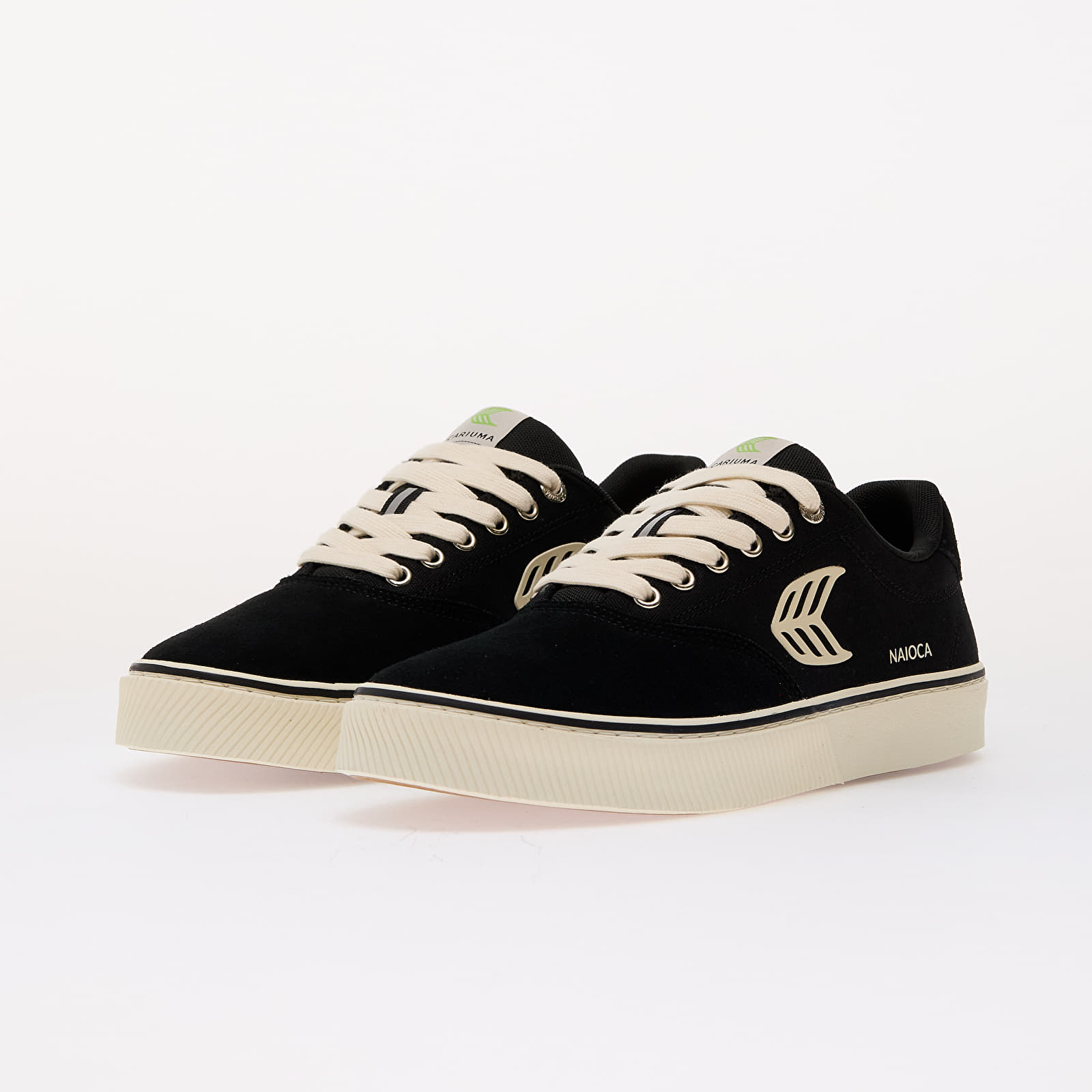Men's sneakers and shoes Cariuma M Naioca Pro Black/ Ivory
