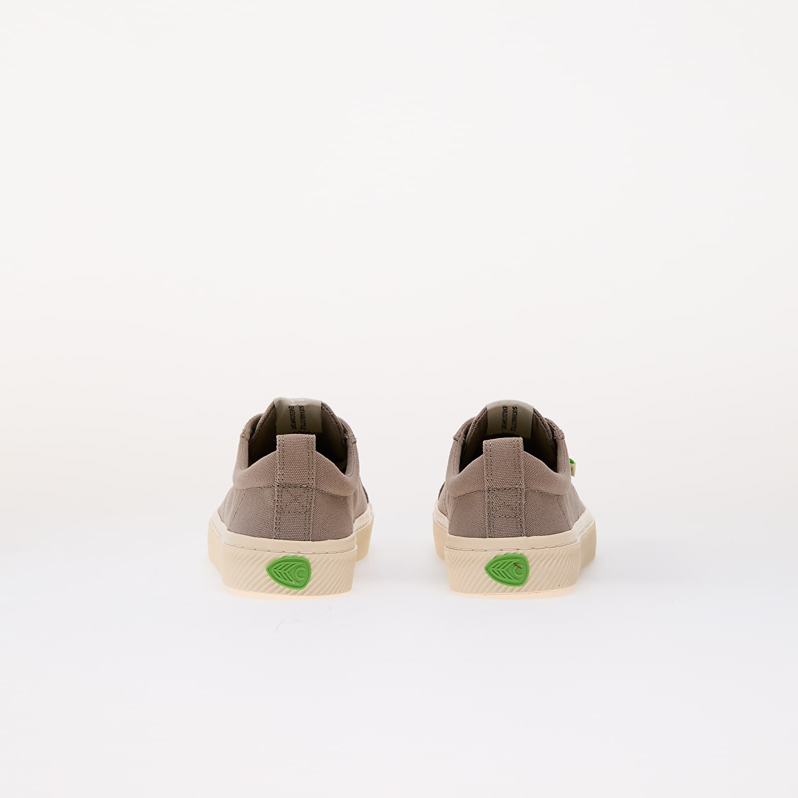 Naiste tossud ja kingad Cariuma W Oca Low Mystic Grey