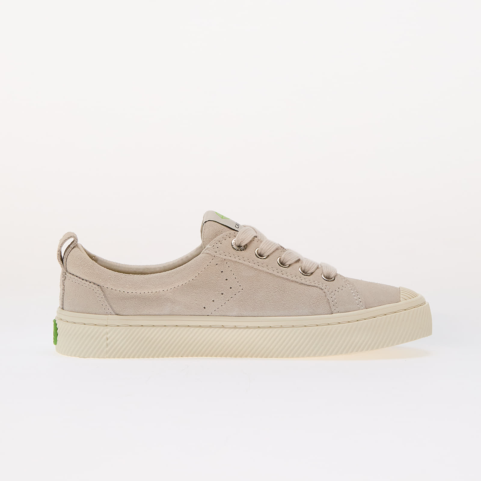 Women's sneakers and shoes Cariuma W Oca Low Vintage White