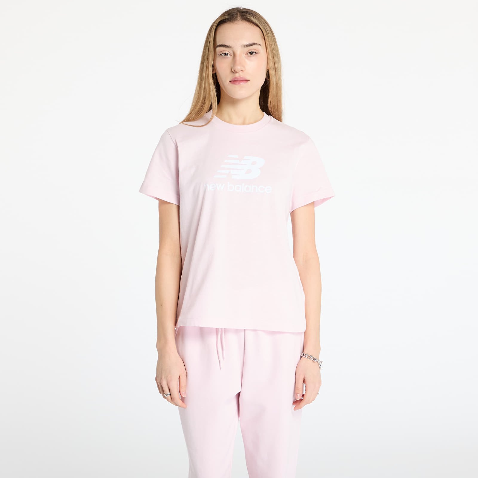Trička New Balance Sport Essentials Jersey Lo Pink