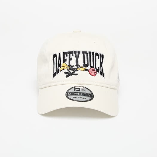 Kapa New Era 9TWENTY Daffy Duck Adjustable Cap Ivory/ Black