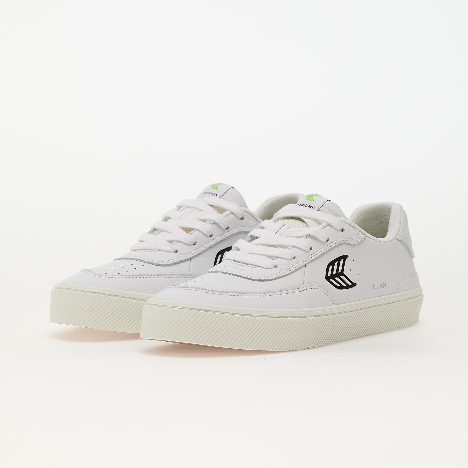 Naiste tossud ja kingad Cariuma W Luan Pro White/ Black