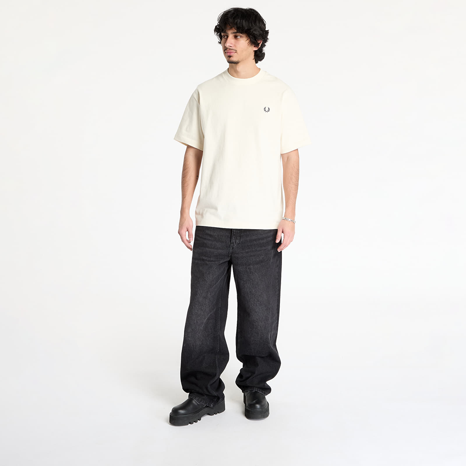 Marškinėliai FRED PERRY Embroidered Champion T-Shirt Ecru