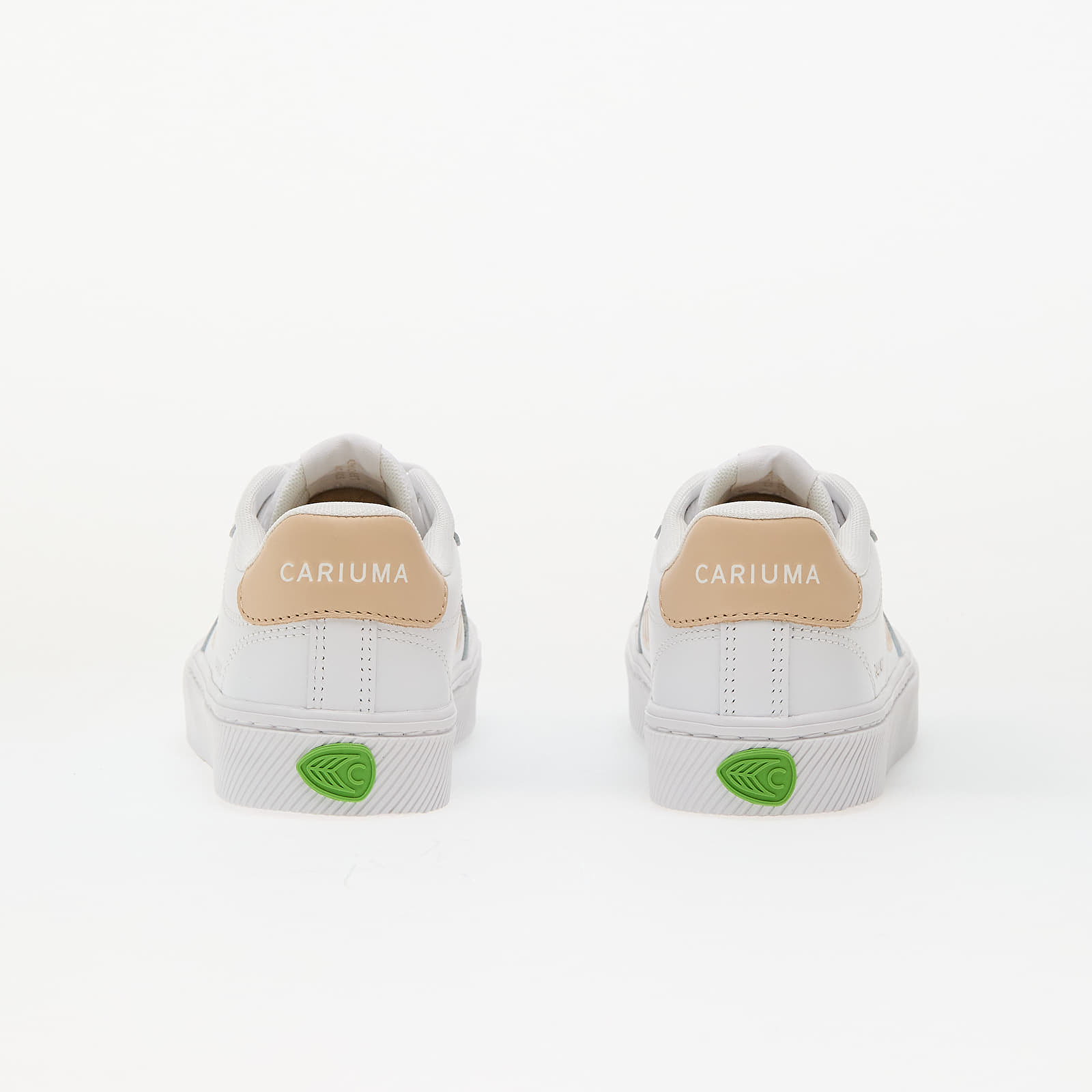 Women's sneakers and shoes Cariuma W Salvas White/ Shifting Sand