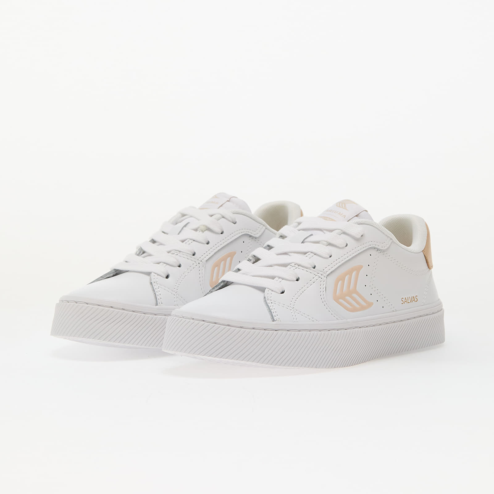 Women's sneakers and shoes Cariuma W Salvas White/ Shifting Sand