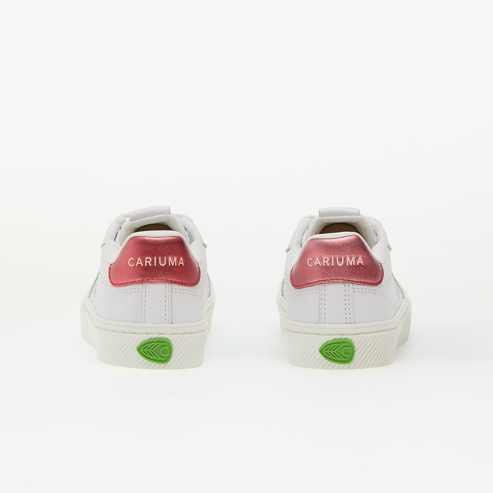 Women's sneakers and shoes Cariuma W Salvas White/ Ice&Metallic Red